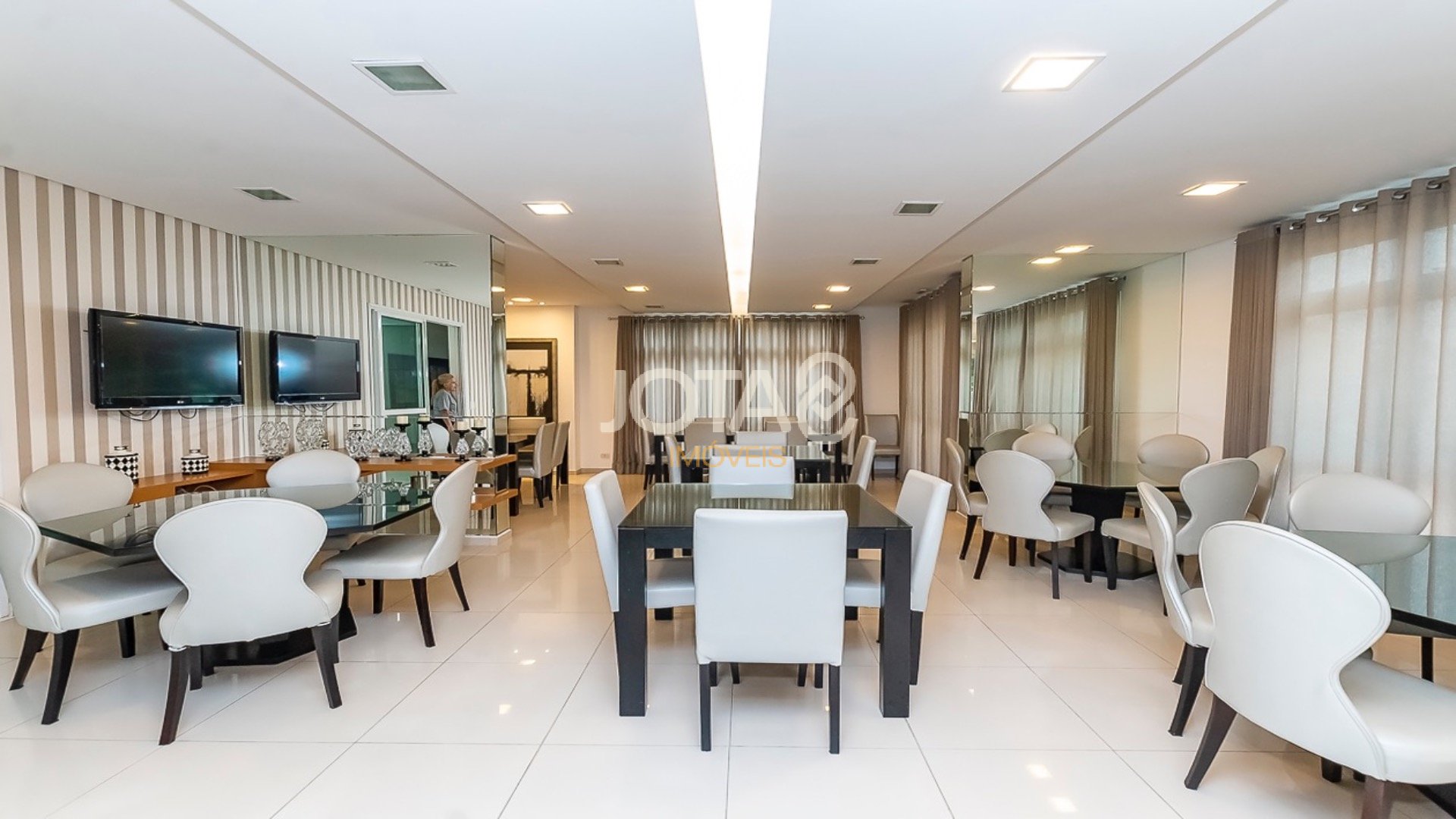 APARTAMENTO MOBILIADO NO ECOVILLE