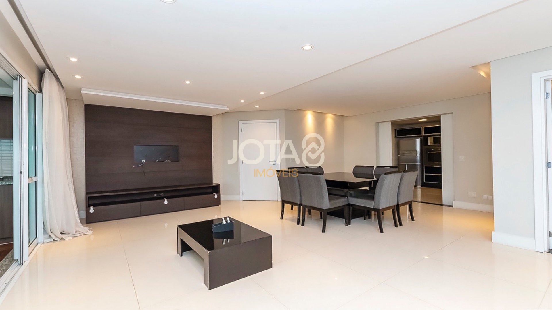 APARTAMENTO MOBILIADO NO ECOVILLE