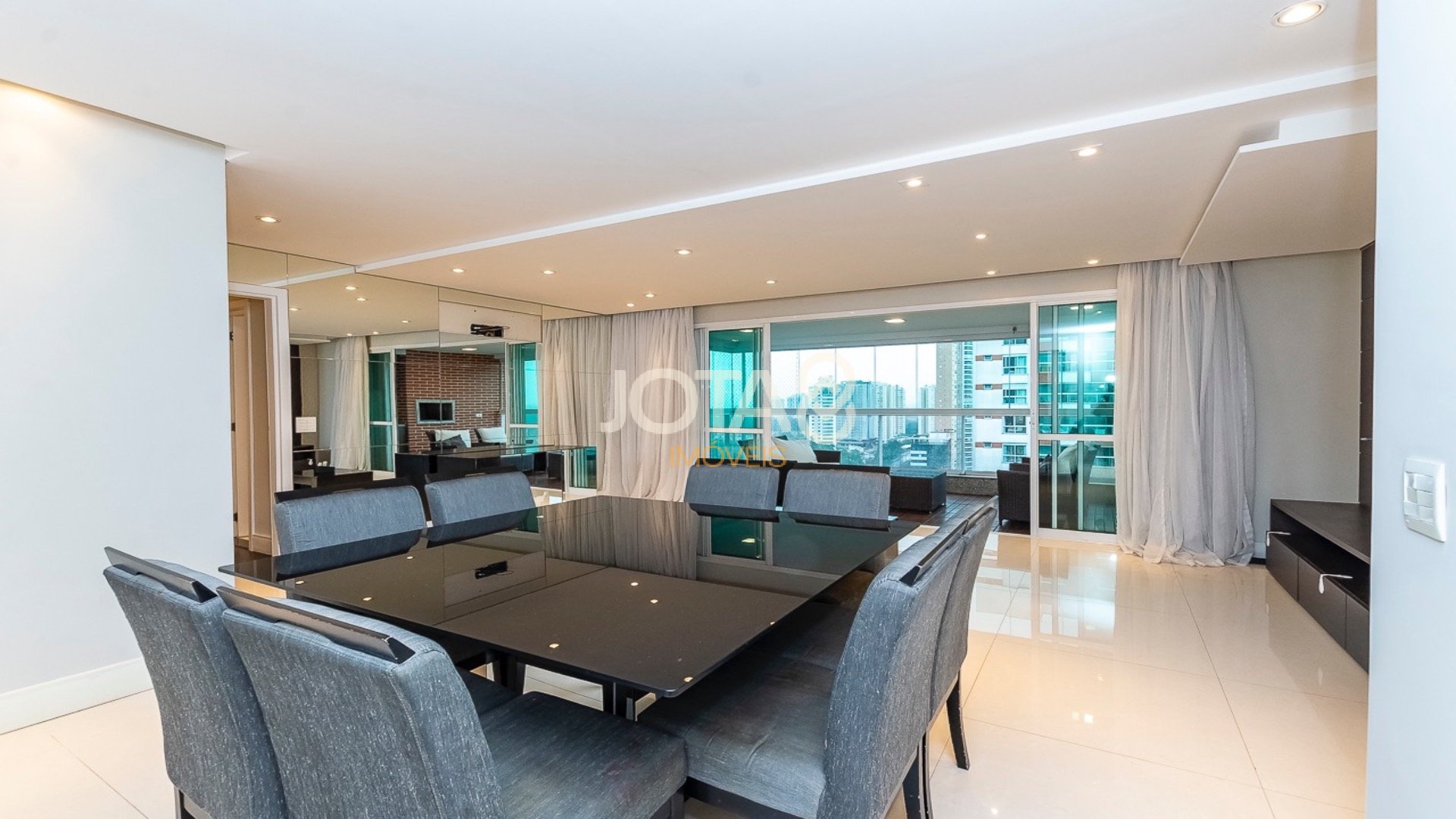 APARTAMENTO MOBILIADO NO ECOVILLE