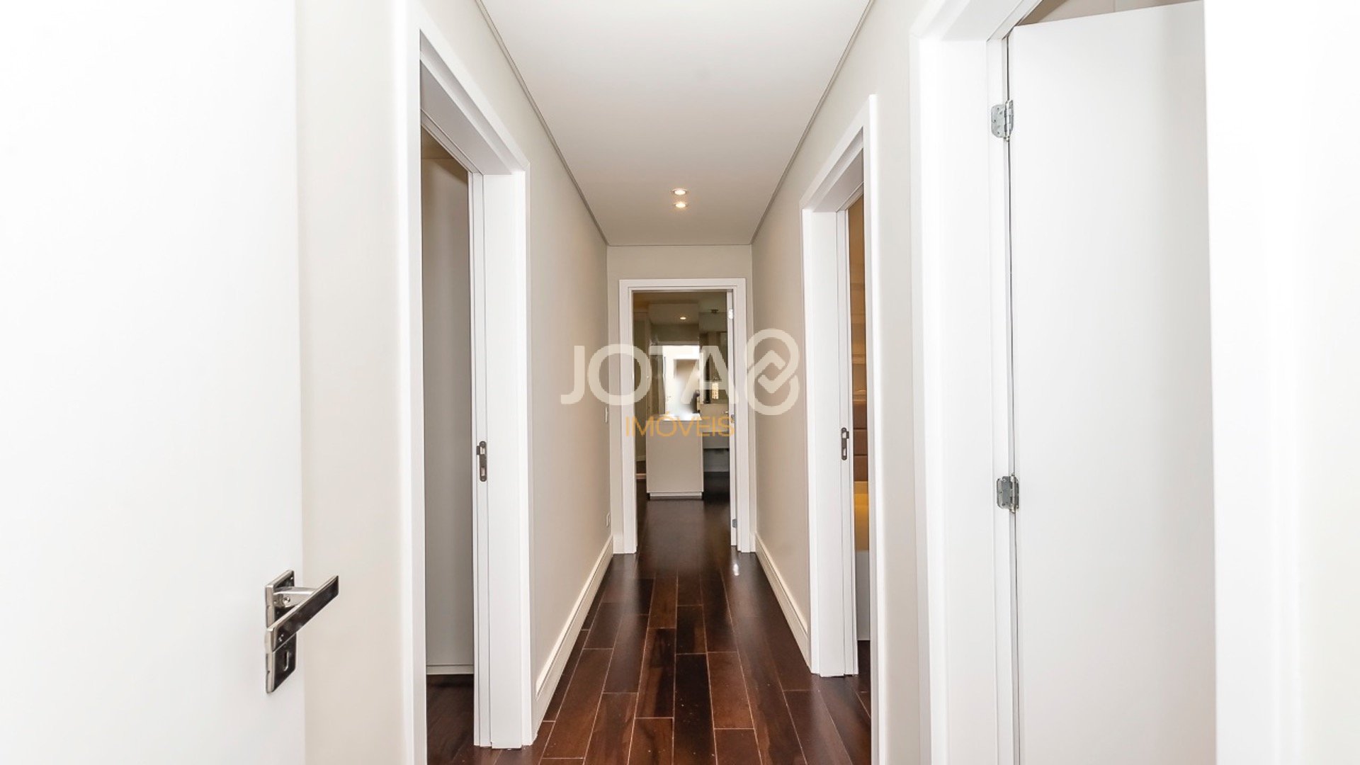APARTAMENTO MOBILIADO NO ECOVILLE
