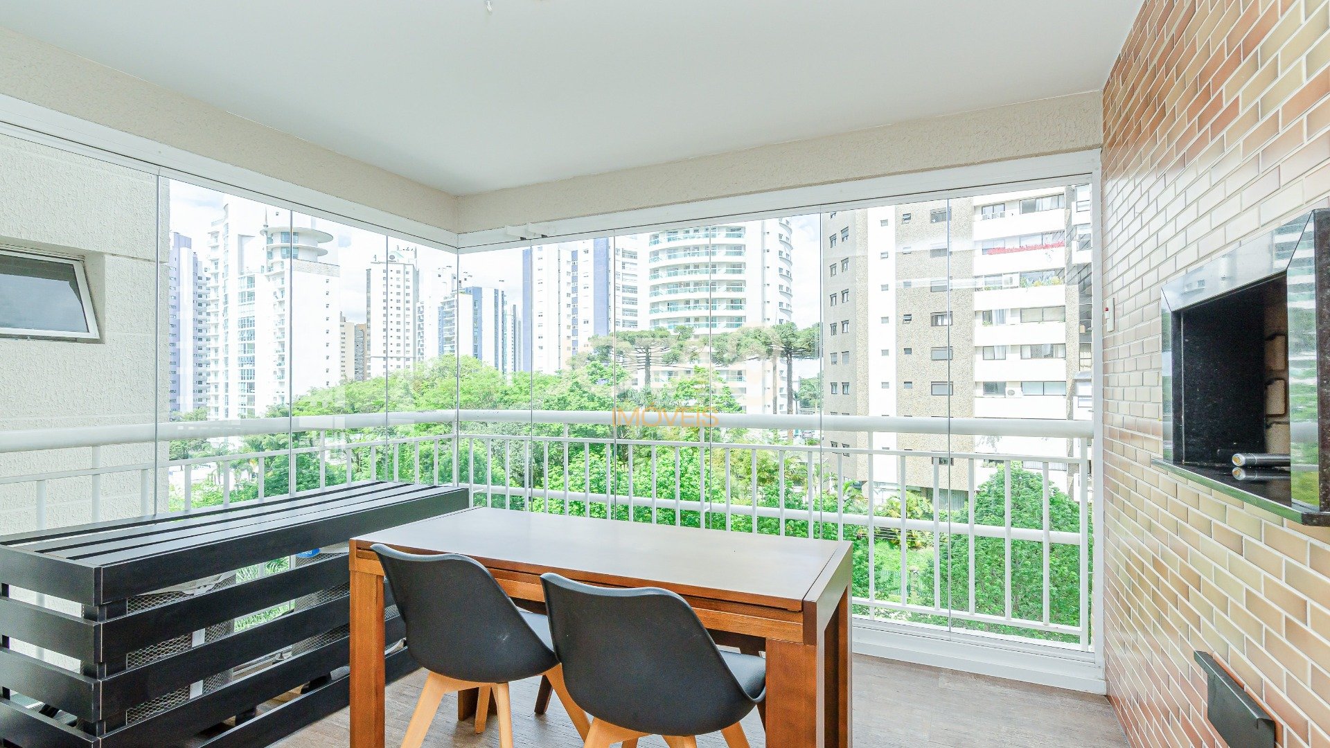 APARTAMENTO TODO DECORADO 2 DORMITORIOS 2 VAGAS