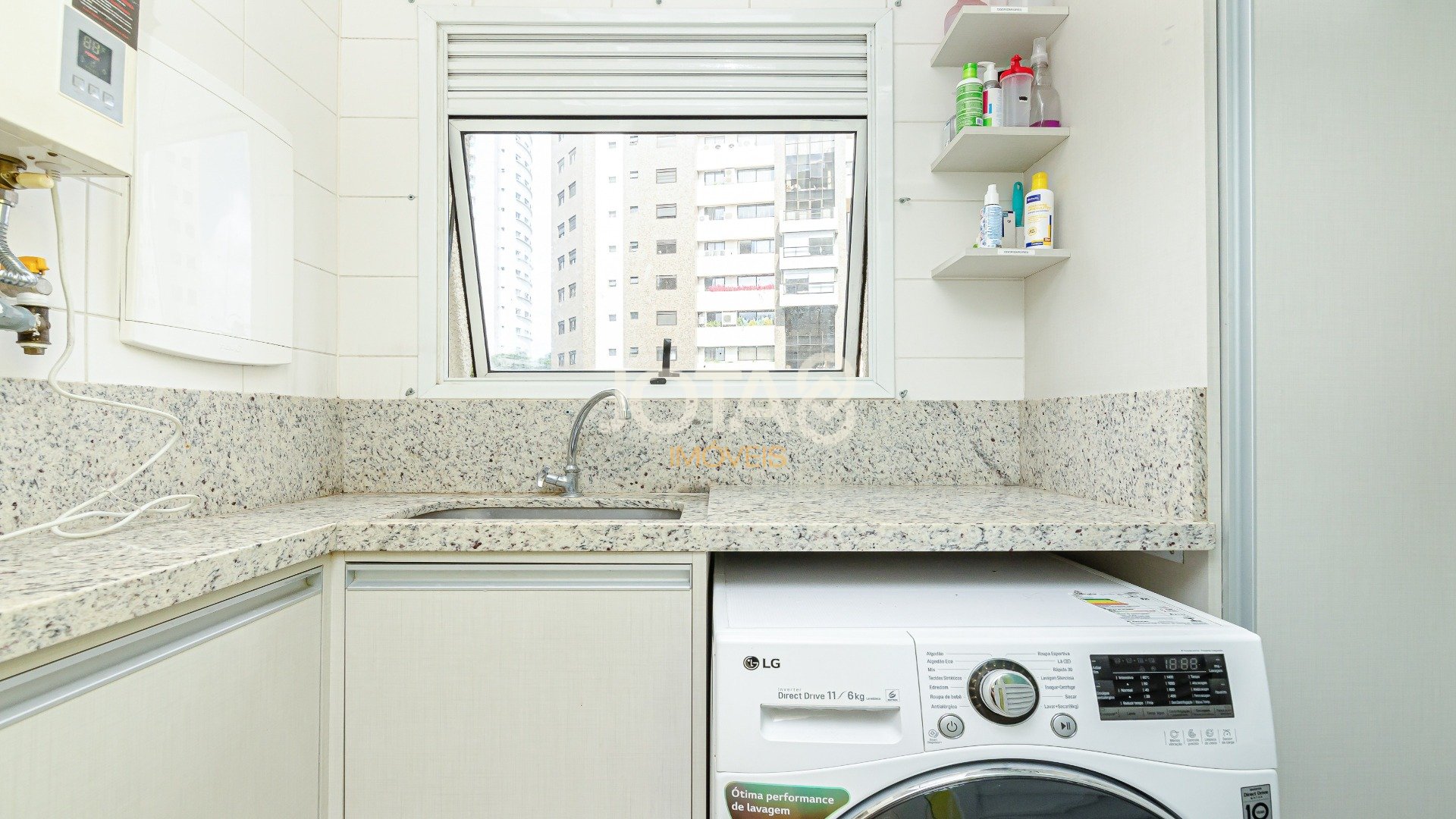 APARTAMENTO TODO DECORADO 2 DORMITORIOS 2 VAGAS