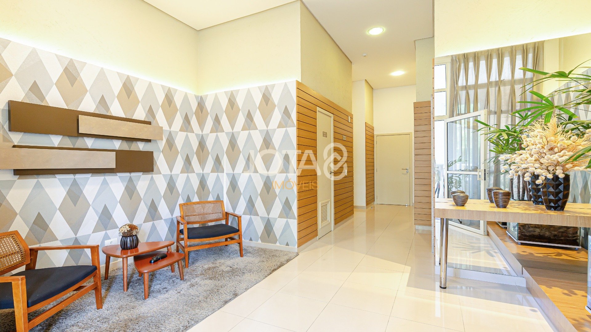 APARTAMENTO TODO DECORADO 2 DORMITORIOS 2 VAGAS