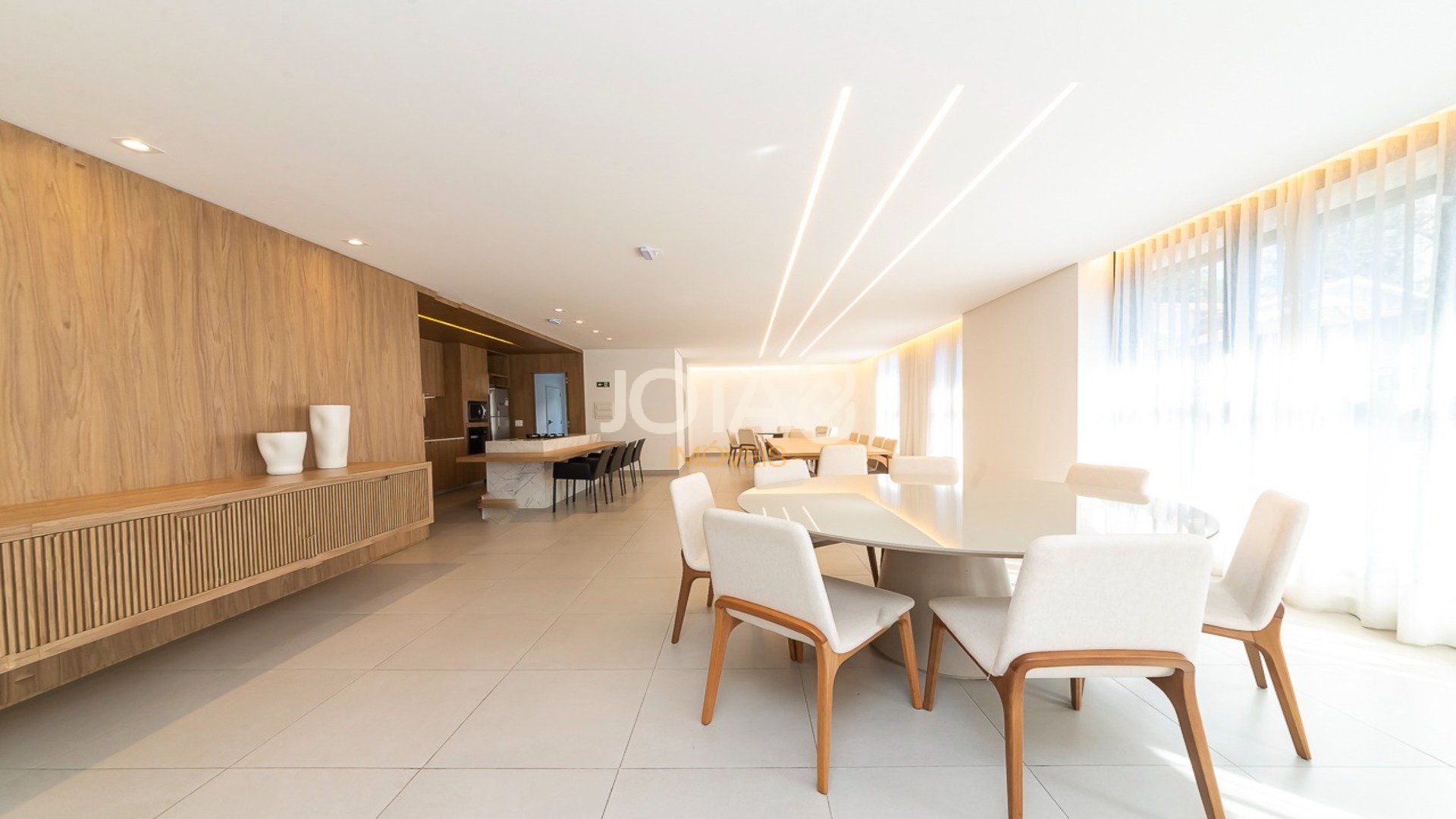 APARTAMENTO 2 QUARTOS AO LADO DA PRAÇA DA ESPANHA