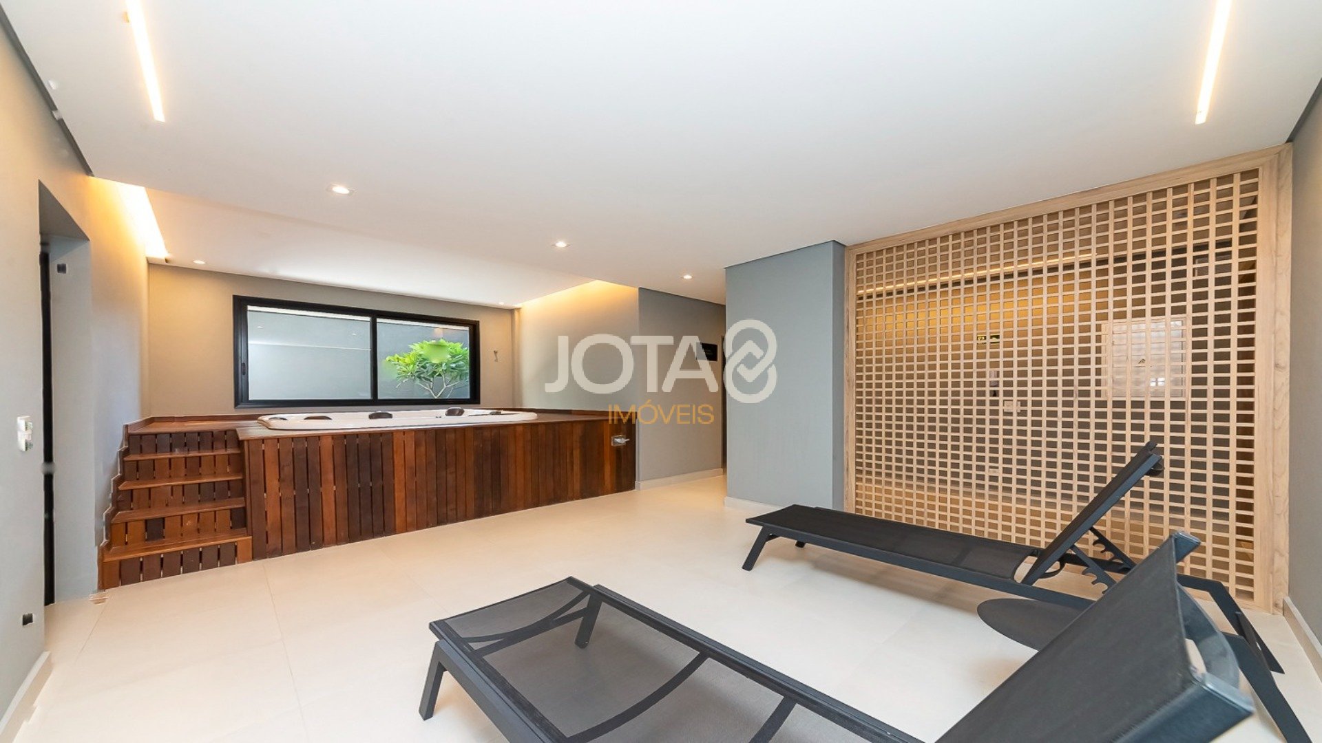 APARTAMENTO 2 QUARTOS AO LADO DA PRAÇA DA ESPANHA