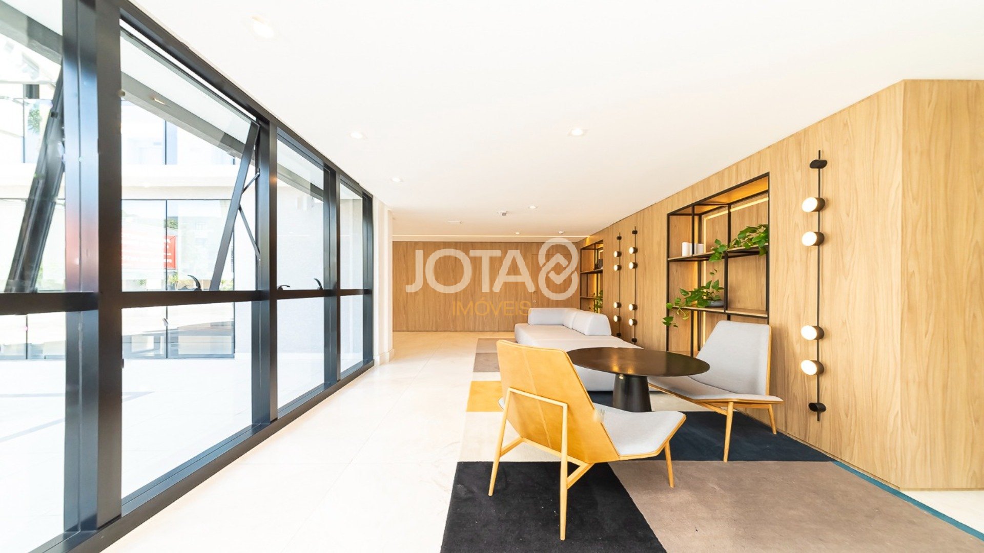 APARTAMENTO 2 QUARTOS AO LADO DA PRAÇA DA ESPANHA