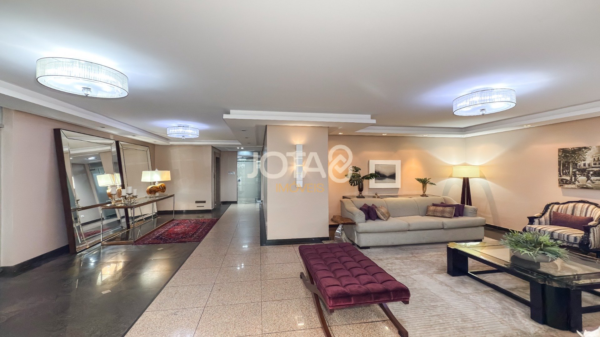 MORE A POUCOS PASSOS DA PRAÇA DO JAPÃO - APARTAMENTO 4 QUARTOS