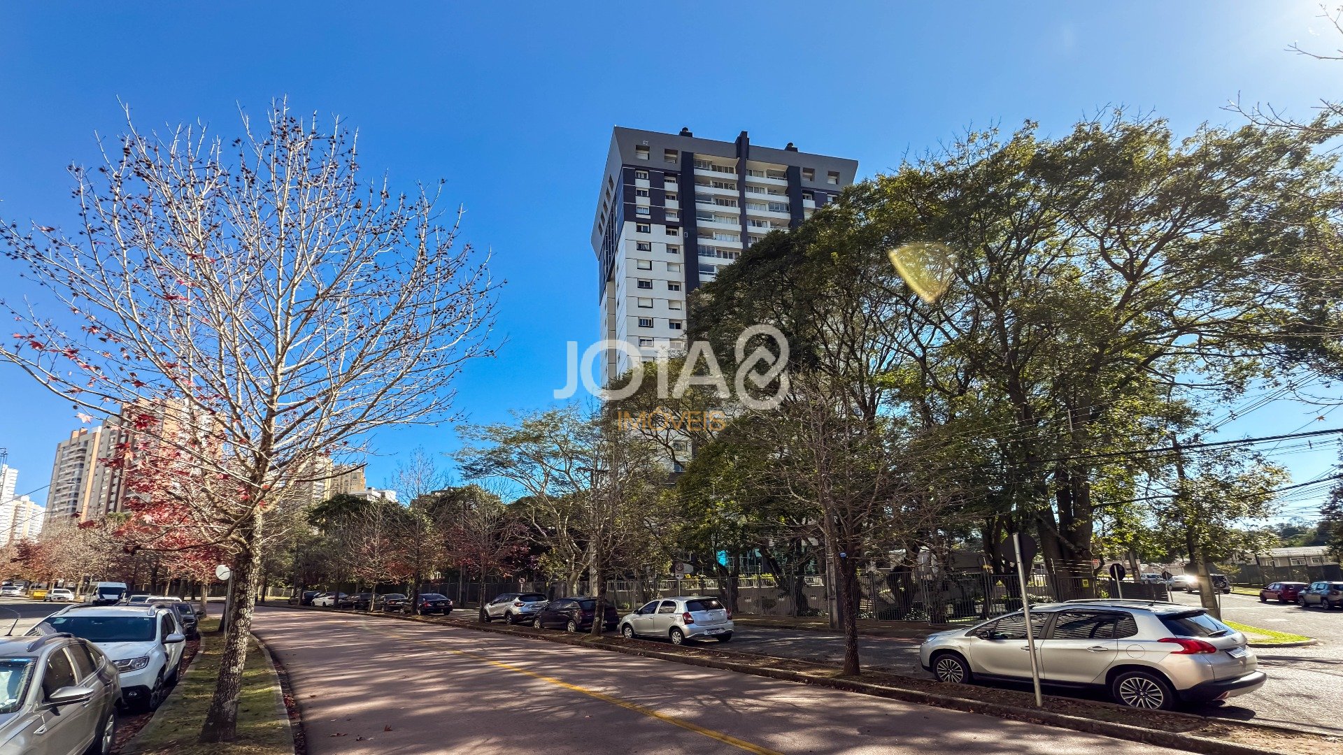 Foto de destaque Apartamento no ecoville com 2 quartos e 2 vagas.