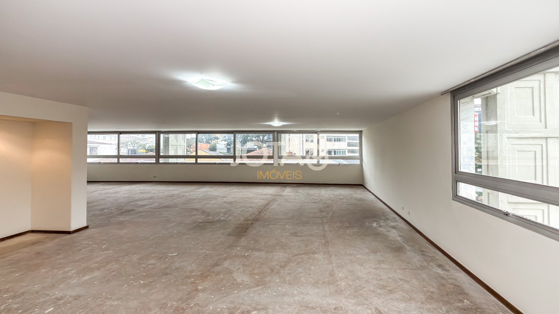 APARTAMENTO COM 4 DORMITÓRIOS NO BATEL