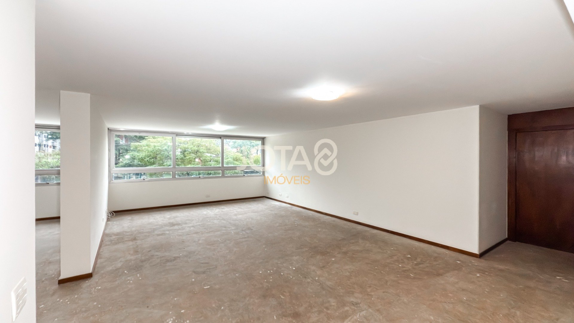 APARTAMENTO COM 4 DORMITÓRIOS NO BATEL