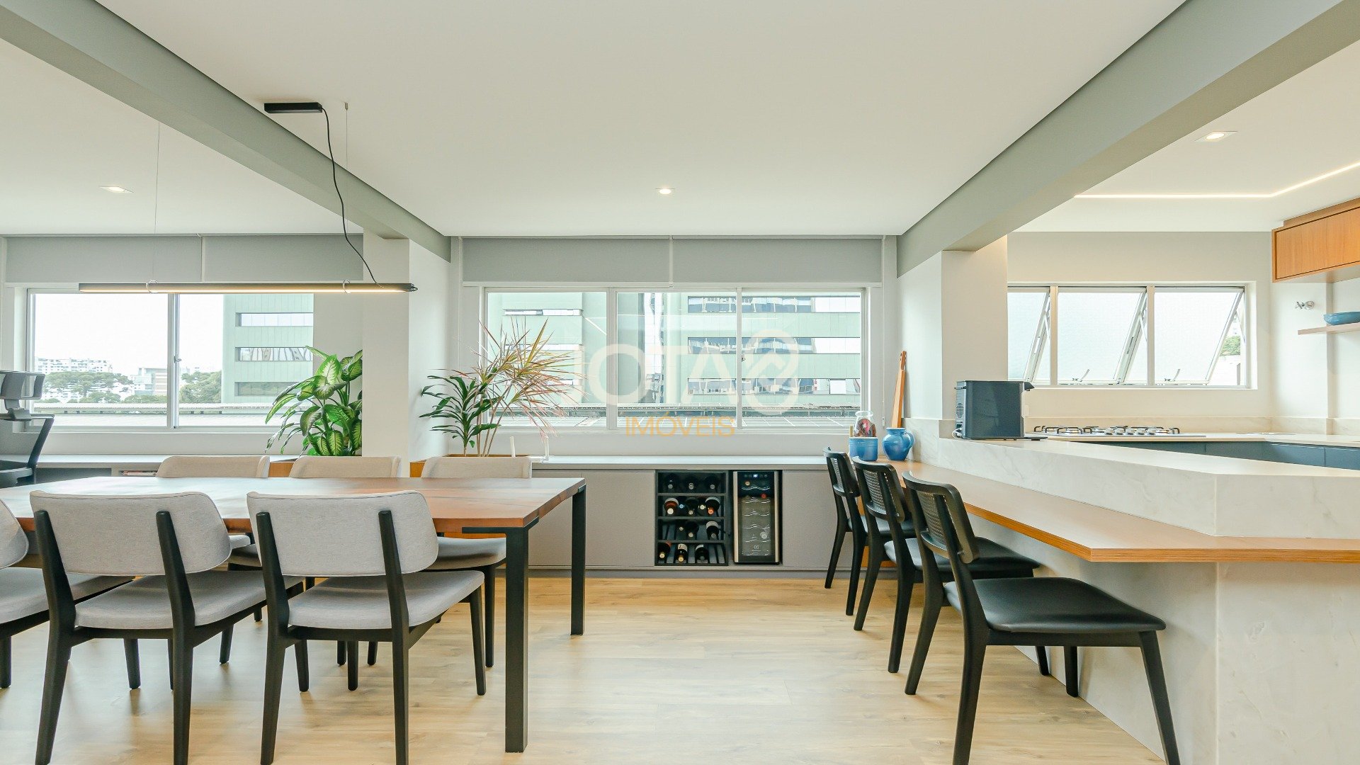 APARTAMENTO MOBILIADO NO CABRAL
