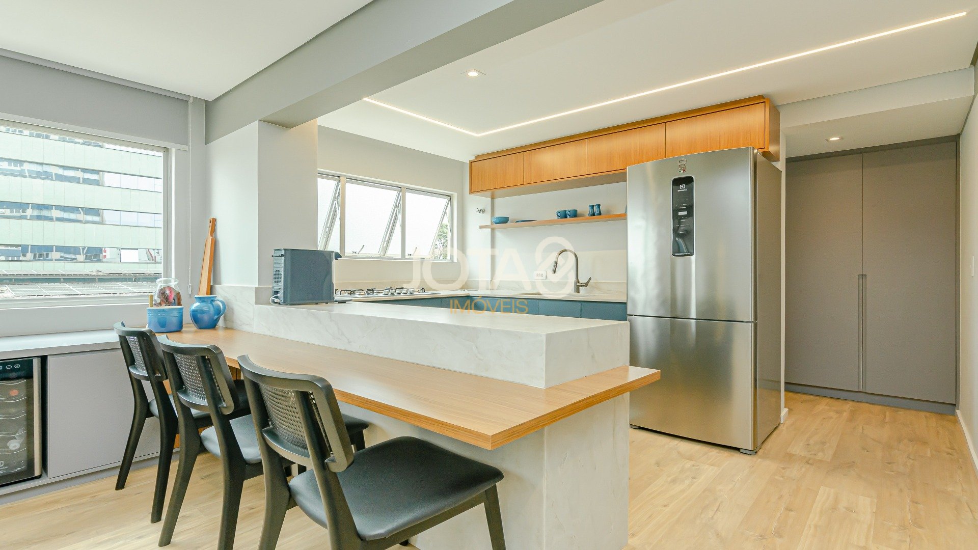 APARTAMENTO MOBILIADO NO CABRAL