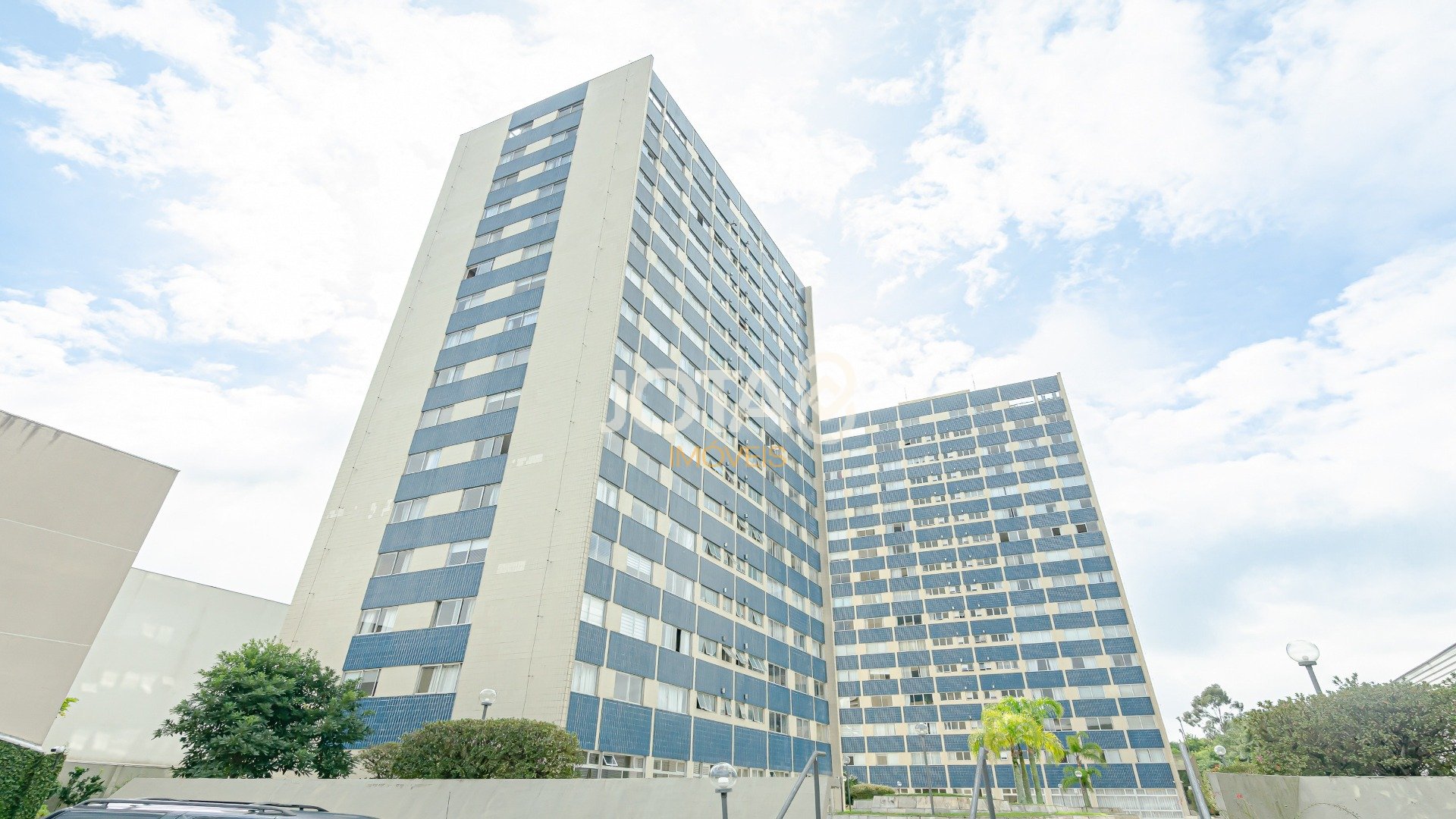 APARTAMENTO MOBILIADO NO CABRAL