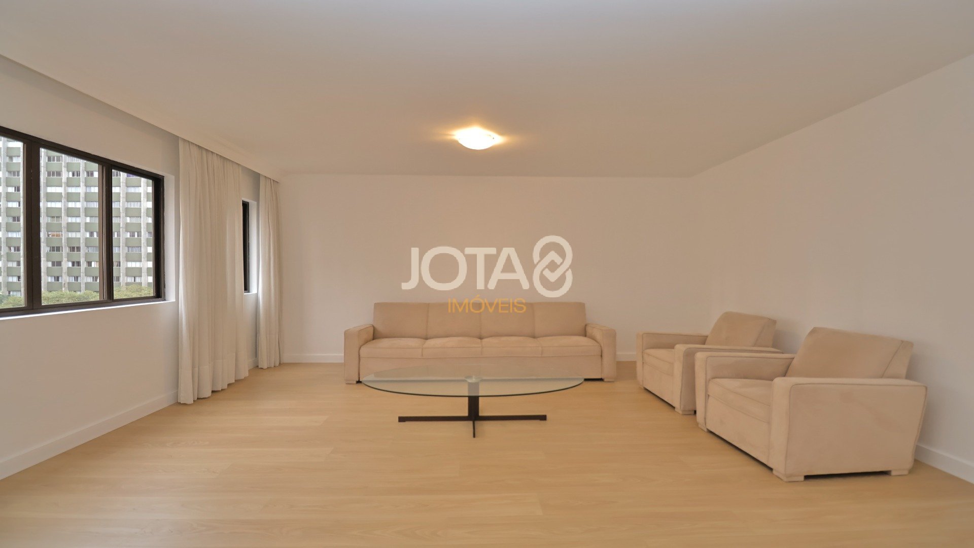 APARTAMENTO REFORMADO COM 3 DORMITÓRIOS NO BIGORRILHO