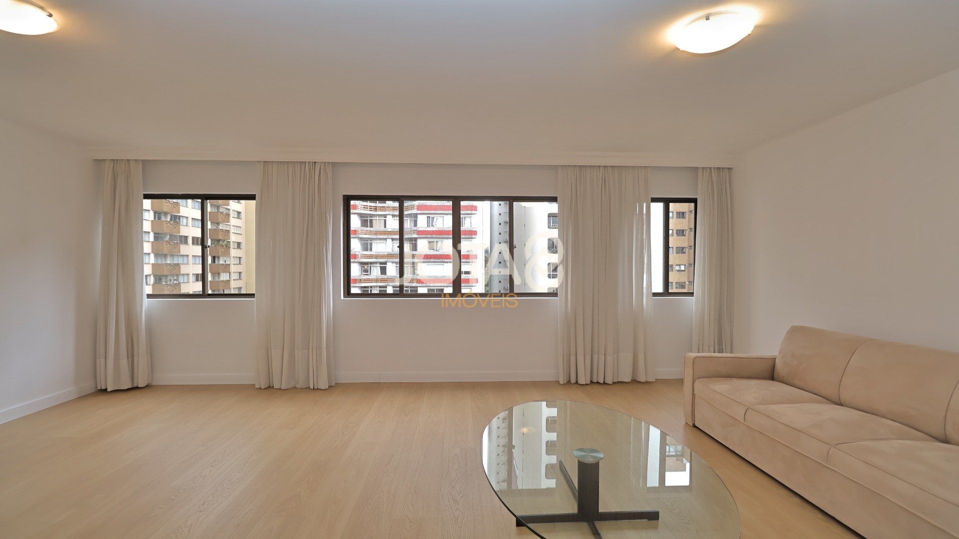 APARTAMENTO REFORMADO COM 3 DORMITÓRIOS NO BIGORRILHO