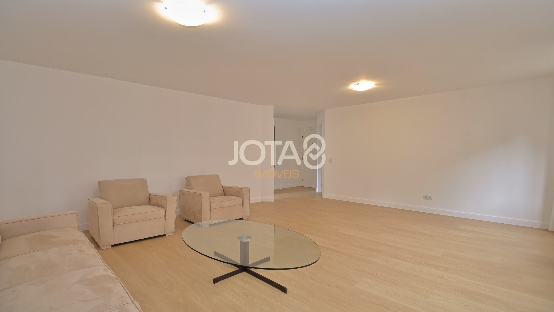 APARTAMENTO REFORMADO COM 3 DORMITÓRIOS NO BIGORRILHO