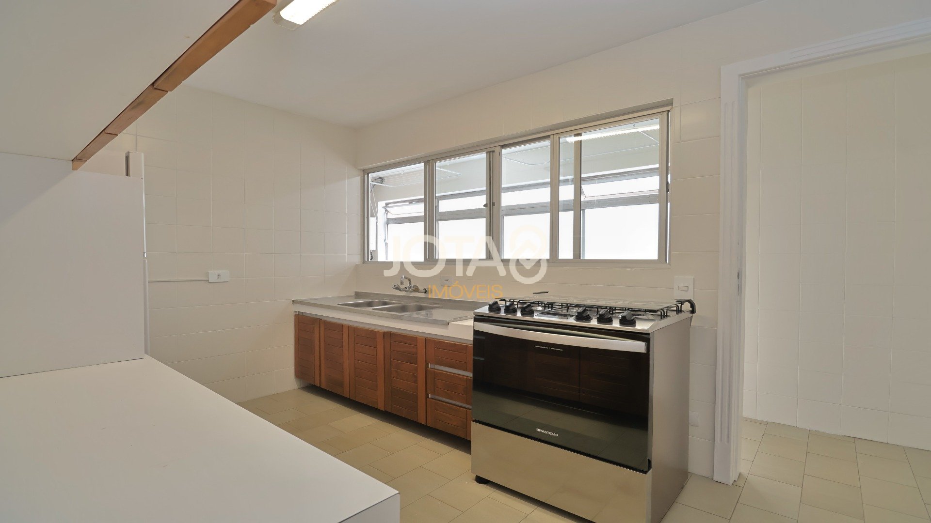 APARTAMENTO REFORMADO COM 3 DORMITÓRIOS NO BIGORRILHO