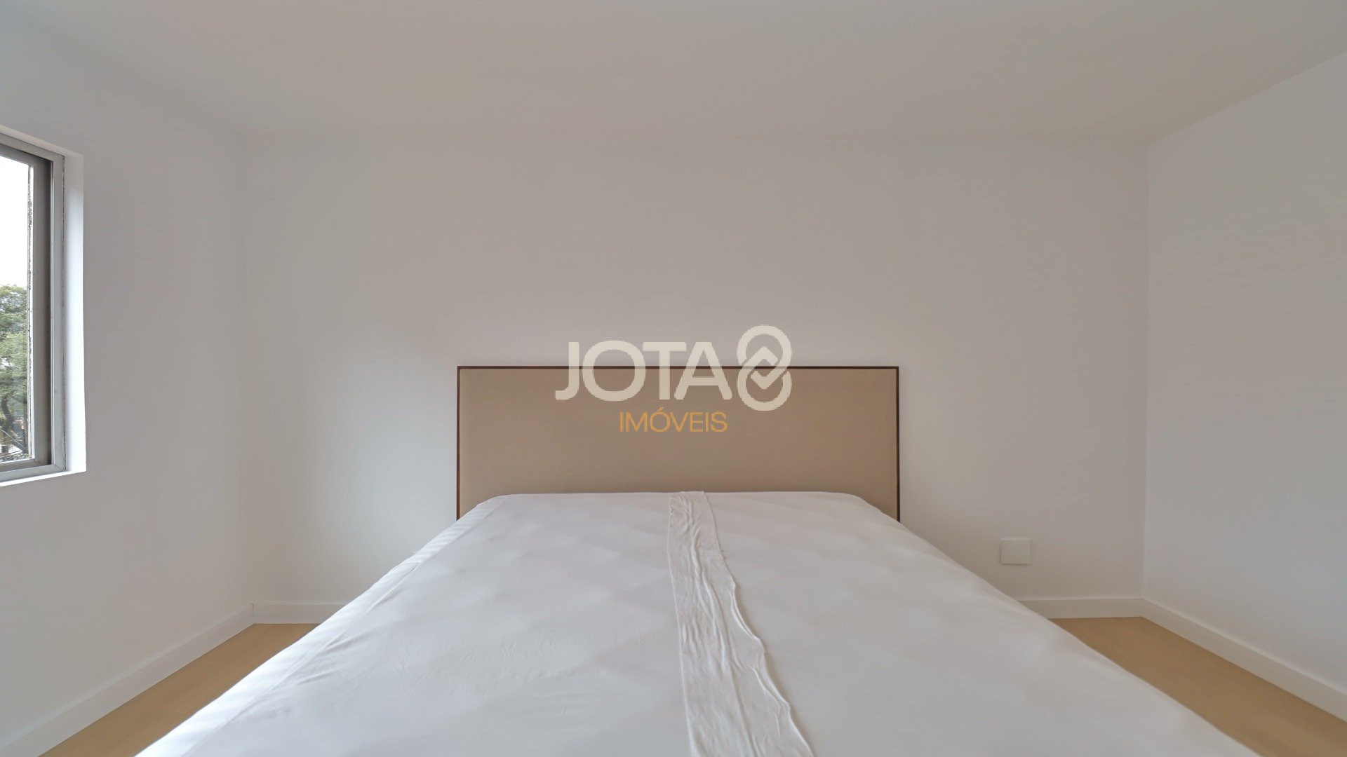 APARTAMENTO REFORMADO COM 3 DORMITÓRIOS NO BIGORRILHO