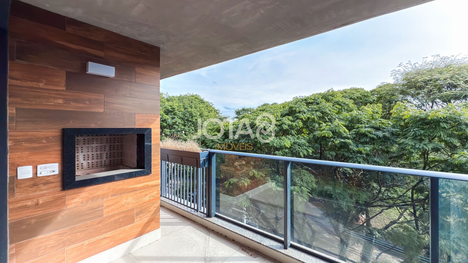 APARTAMENTO NOVO COM 2 QUARTOS NAS MERCÊS!