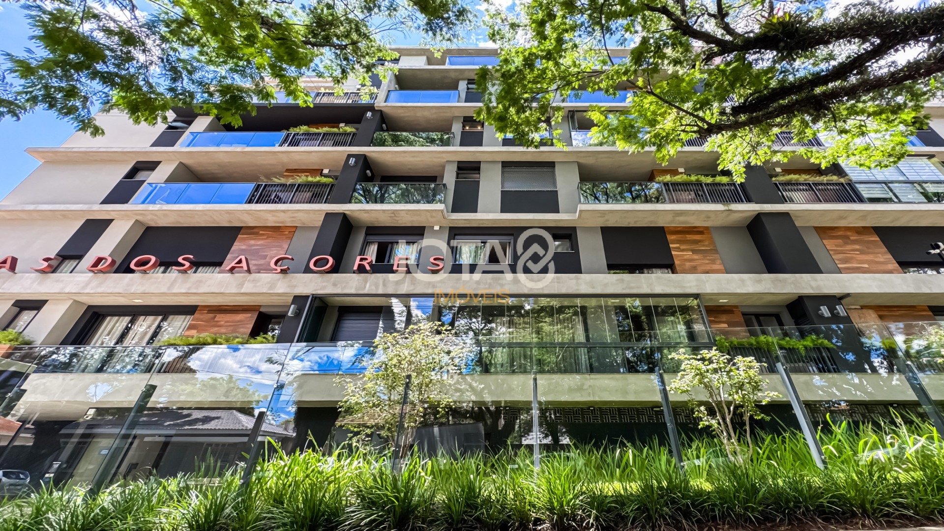 APARTAMENTO NOVO COM 2 QUARTOS NAS MERCÊS!