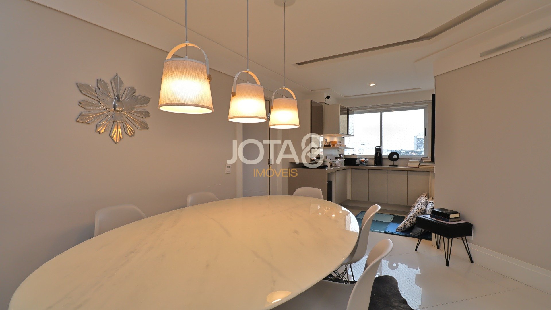 3 QUARTOS ANDAR ALTO FACE OESTE !