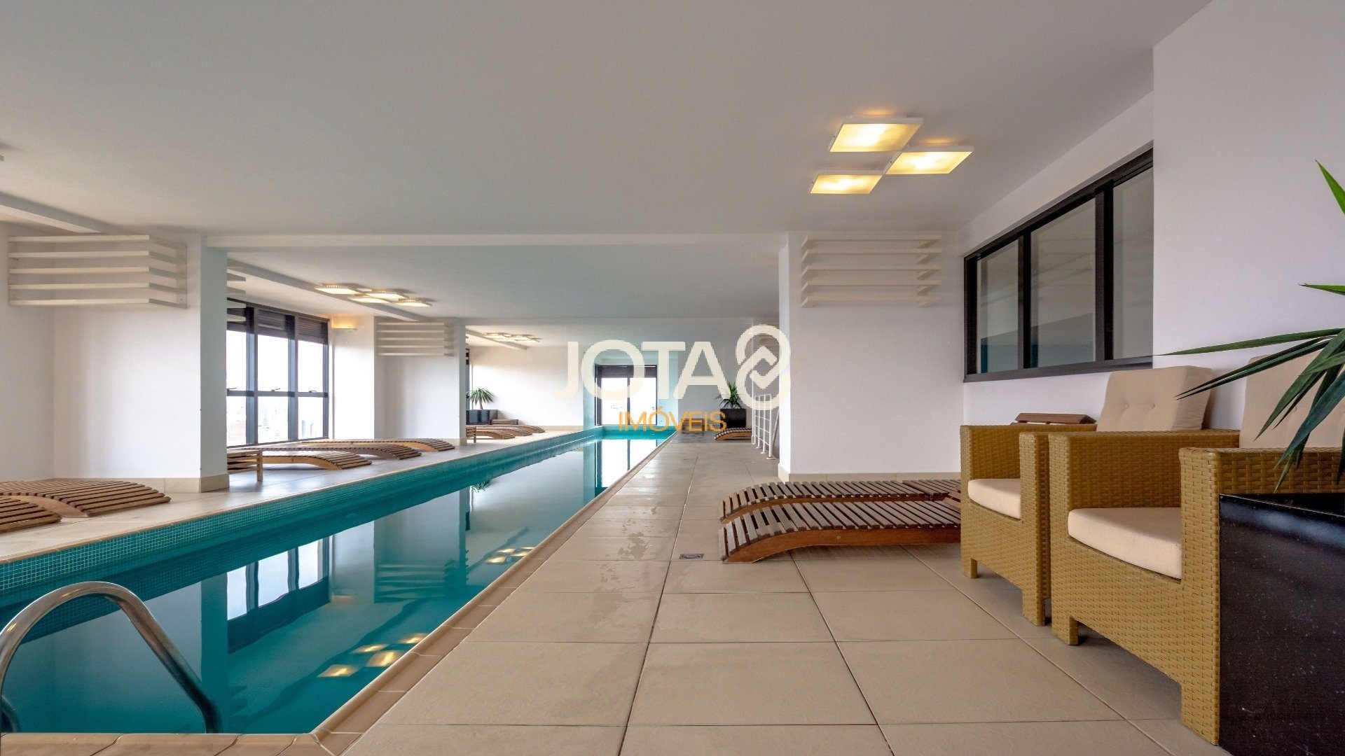 APARTAMENTO EM CONDOMINIO CLUB NO BIGORRILHO
