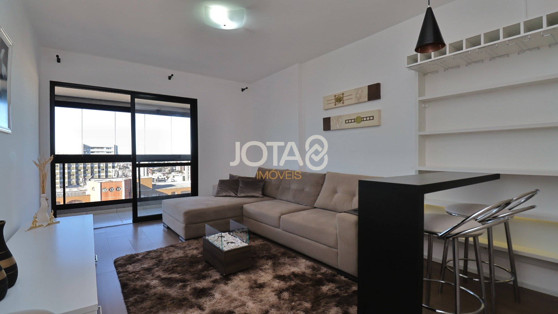 APARTAMENTO EM CONDOMINIO CLUB NO BIGORRILHO