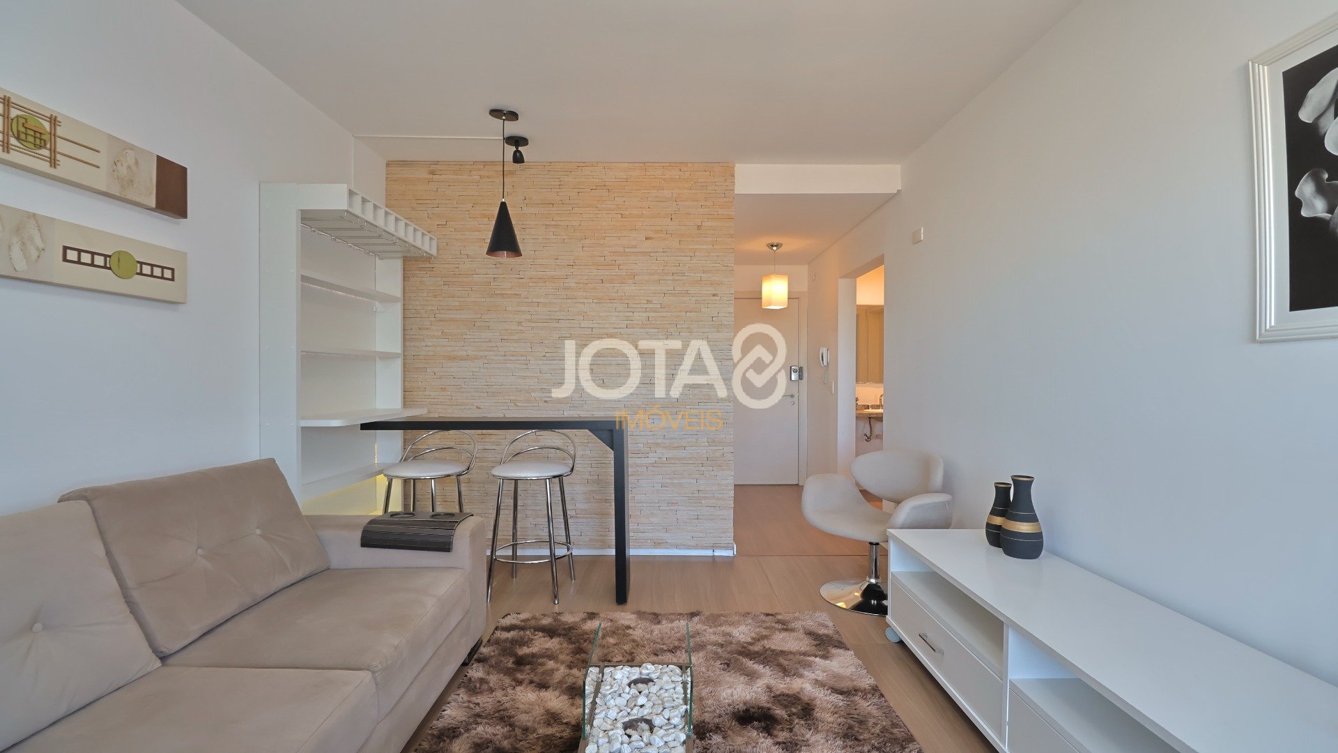 APARTAMENTO EM CONDOMINIO CLUB NO BIGORRILHO