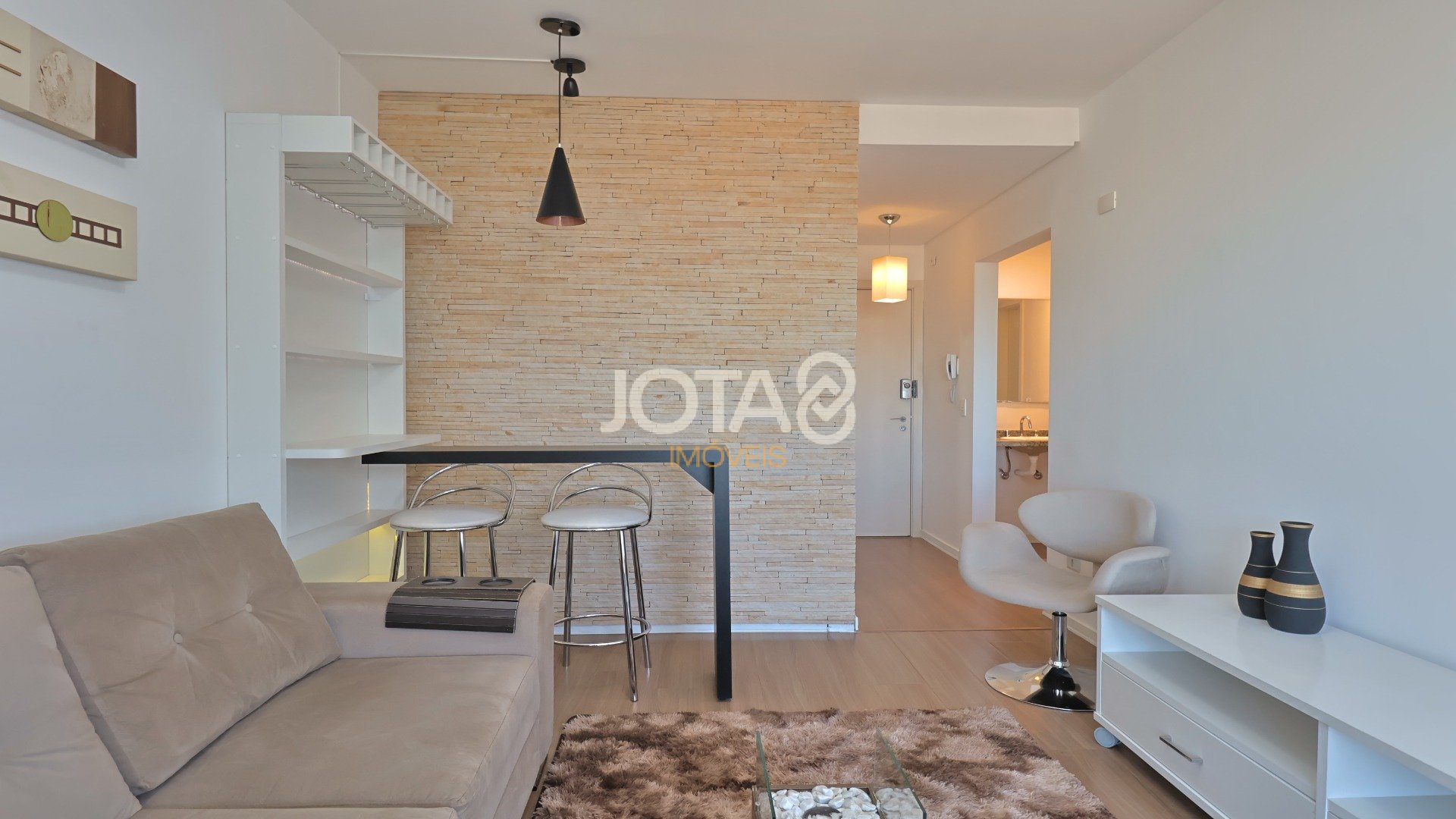 APARTAMENTO EM CONDOMINIO CLUB NO BIGORRILHO
