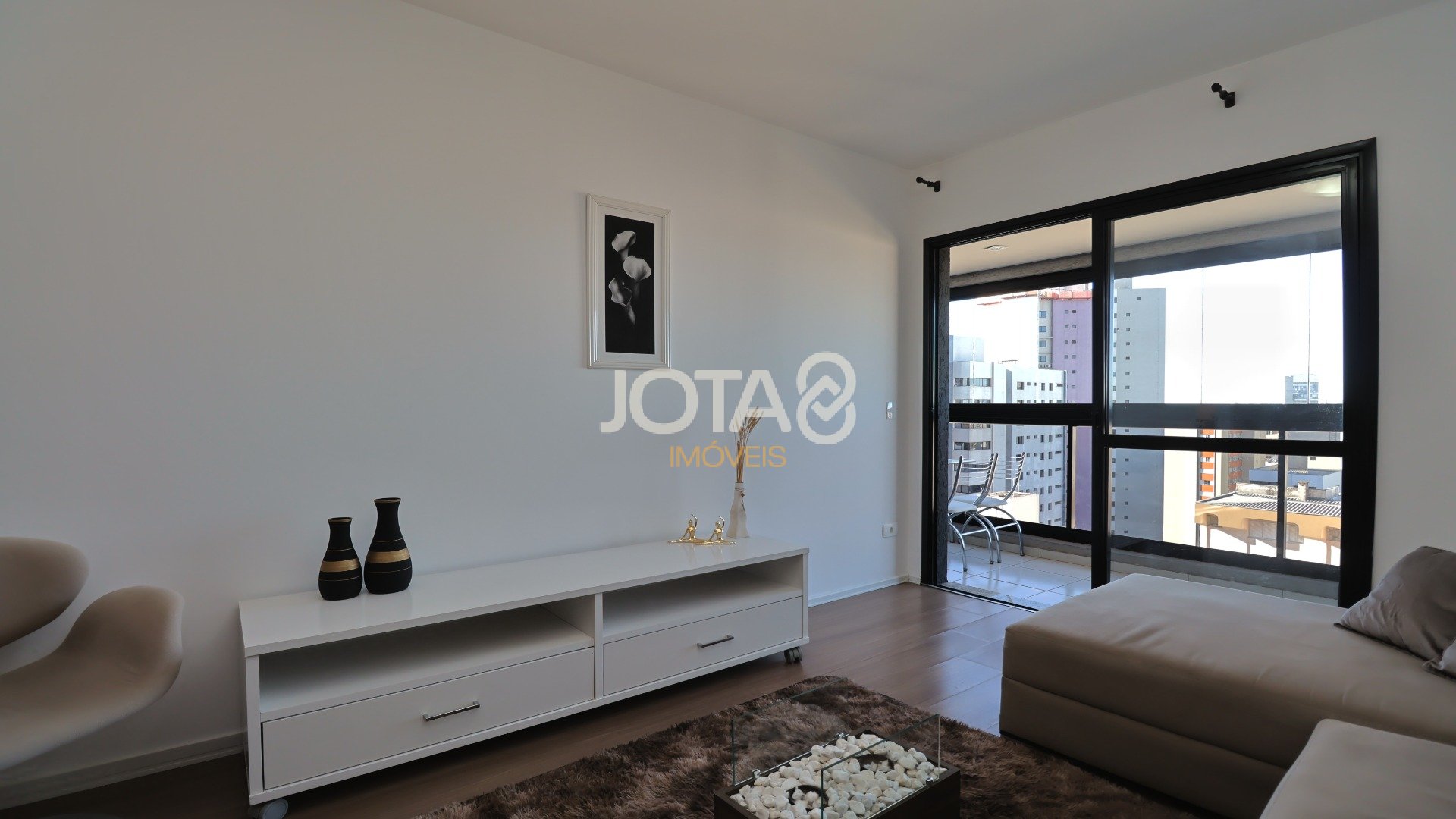 APARTAMENTO EM CONDOMINIO CLUB NO BIGORRILHO
