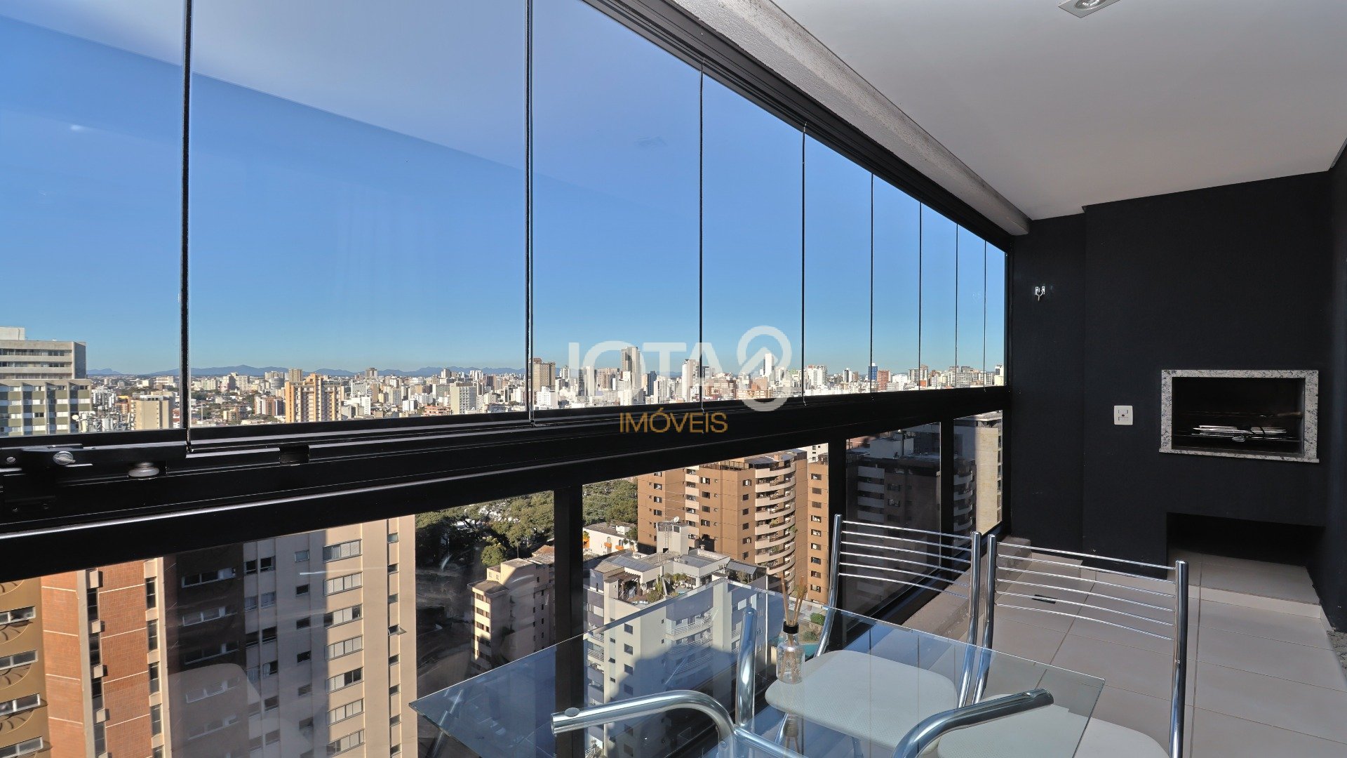 APARTAMENTO EM CONDOMINIO CLUB NO BIGORRILHO