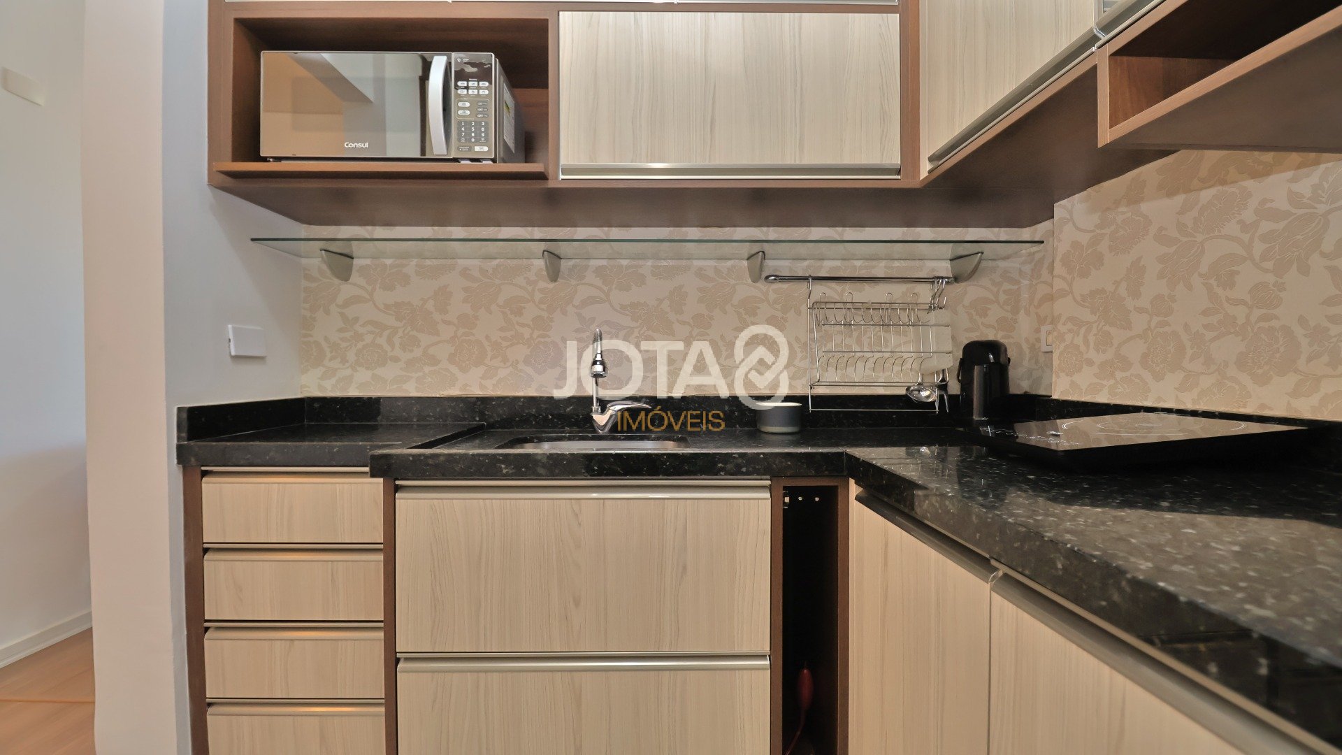 APARTAMENTO EM CONDOMINIO CLUB NO BIGORRILHO