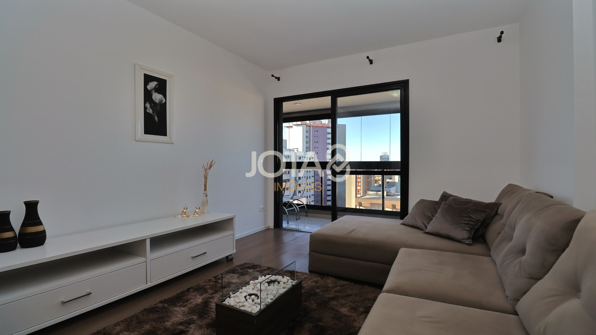 APARTAMENTO EM CONDOMINIO CLUB NO BIGORRILHO