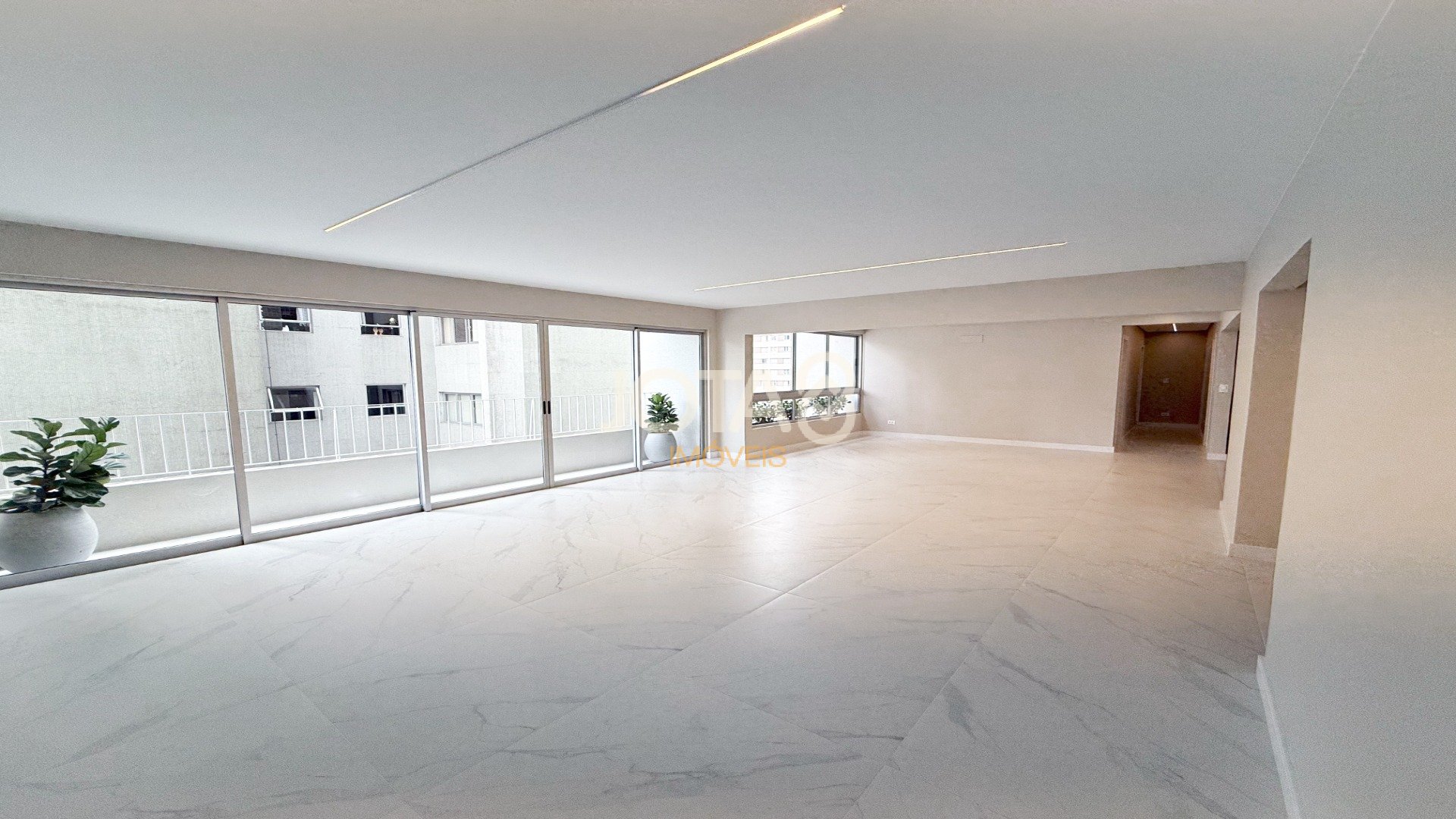 APARTAMENTO 3 QUARTOS ILUMINADO