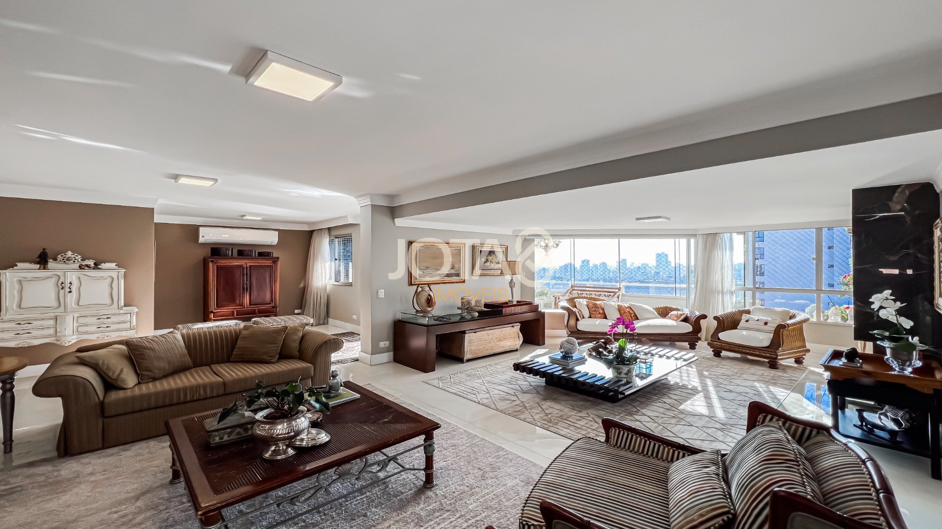 APARTAMENTO BELA TORRE 4 SUITES 3 VAGAS NO BATEL