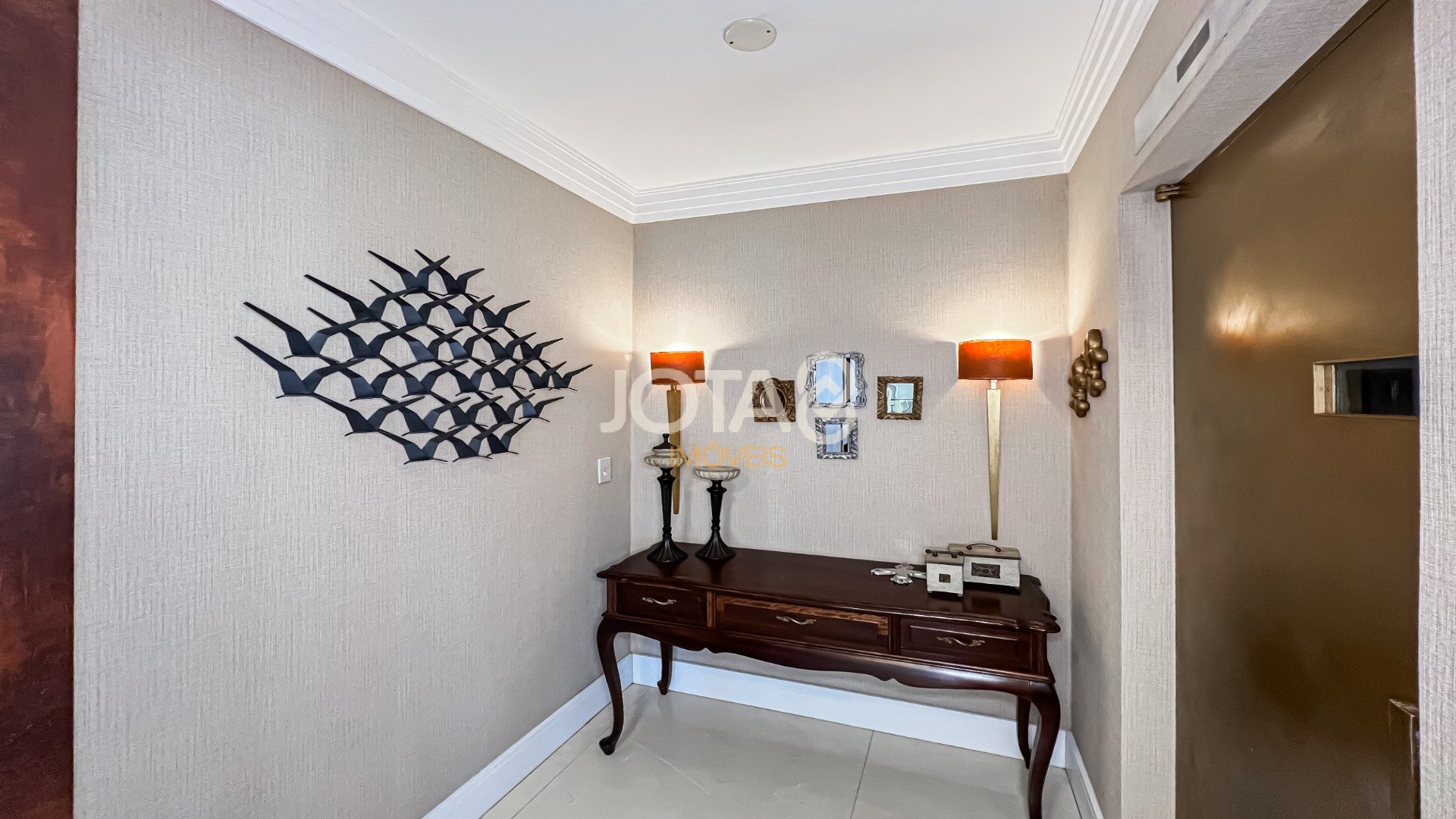 APARTAMENTO BELA TORRE 4 SUITES 3 VAGAS NO BATEL