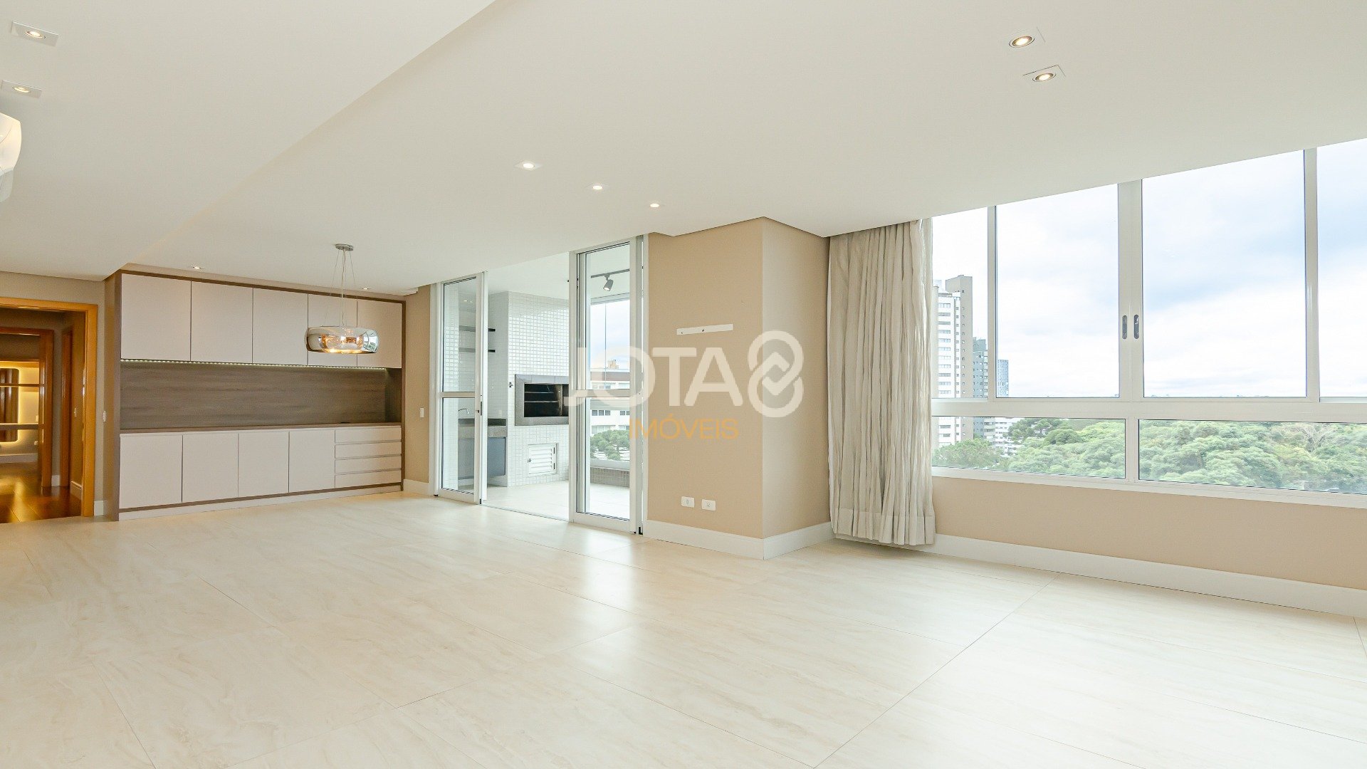 Foto de destaque Apartamento com 3 suítes e 2 vagas no ecoville