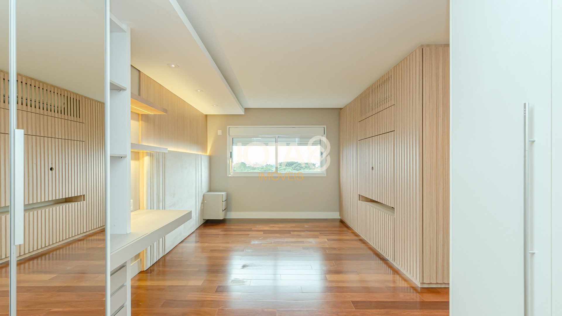 APARTAMENTO COM 3 SUÍTES E 2 VAGAS NO ECOVILLE