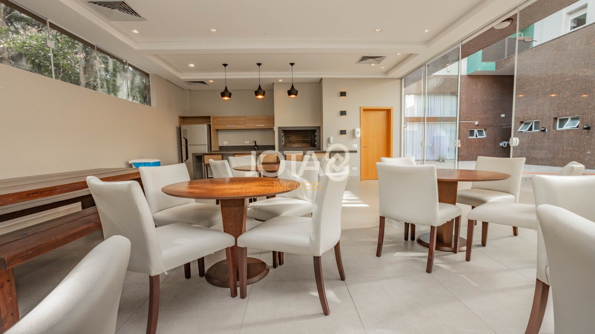 APARTAMENTO COM 3 SUÍTES E 2 VAGAS NO ECOVILLE