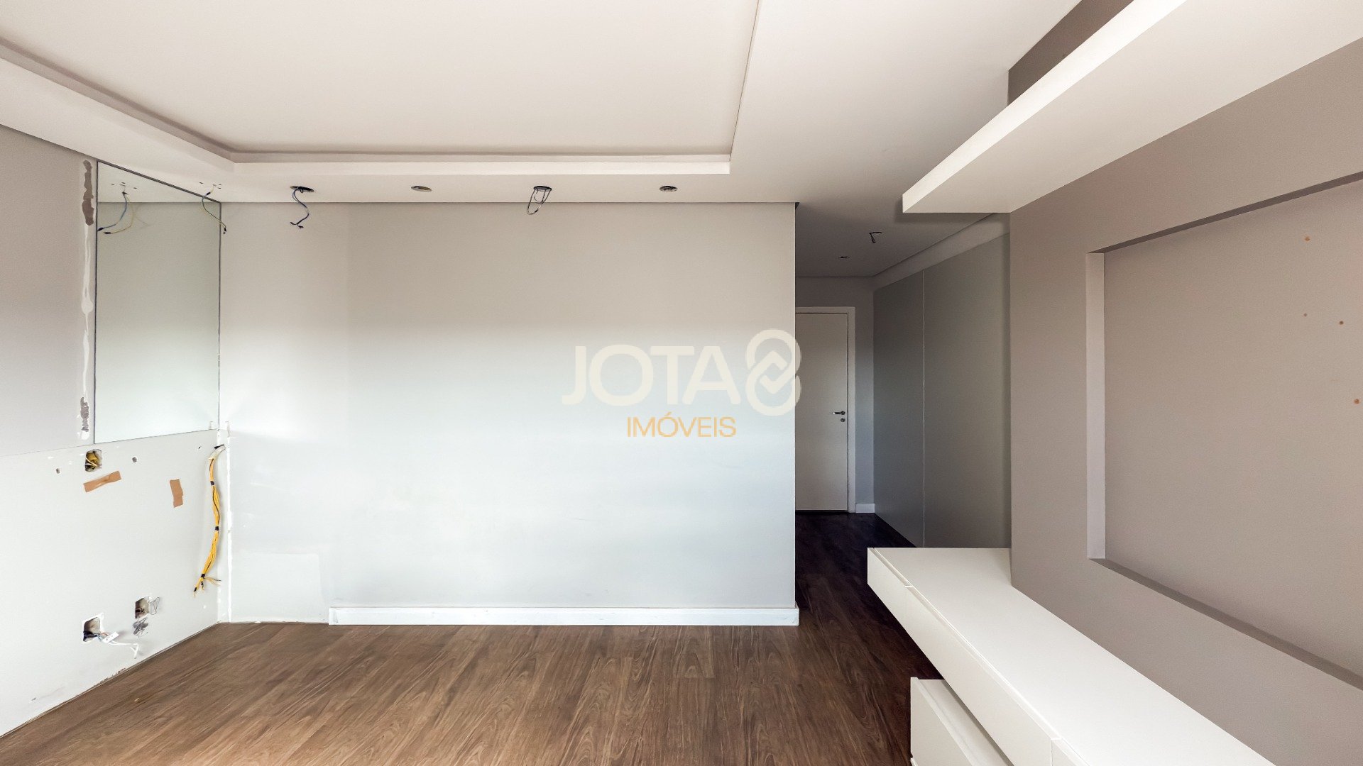 APARTAMENTO 2 SUITES EM CONDOMINIO CLUBE NO ECOVILLE
