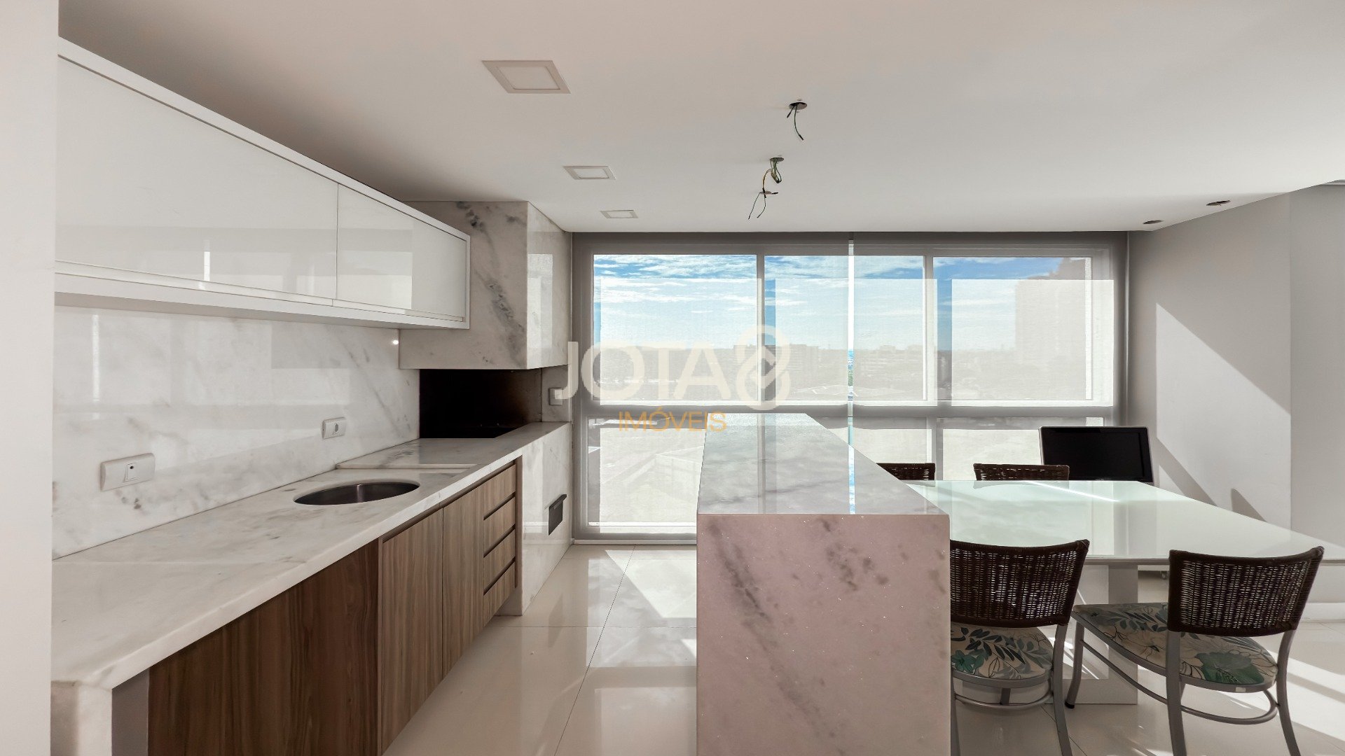 APARTAMENTO 2 SUITES EM CONDOMINIO CLUBE NO ECOVILLE