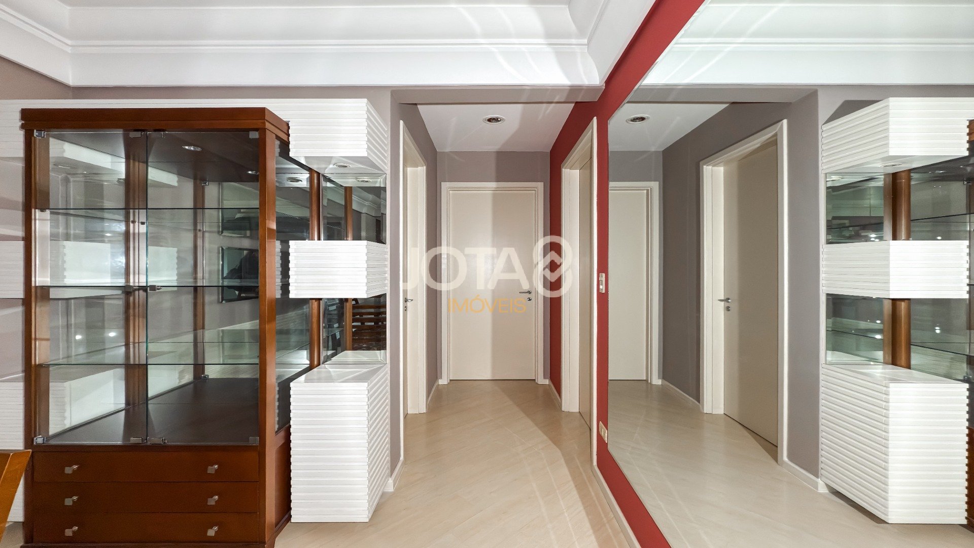 OPORTUNIDADE NO ECOVILLE: 2 QUARTOS + CLOSET E CONDOMÍNIO CLUBE