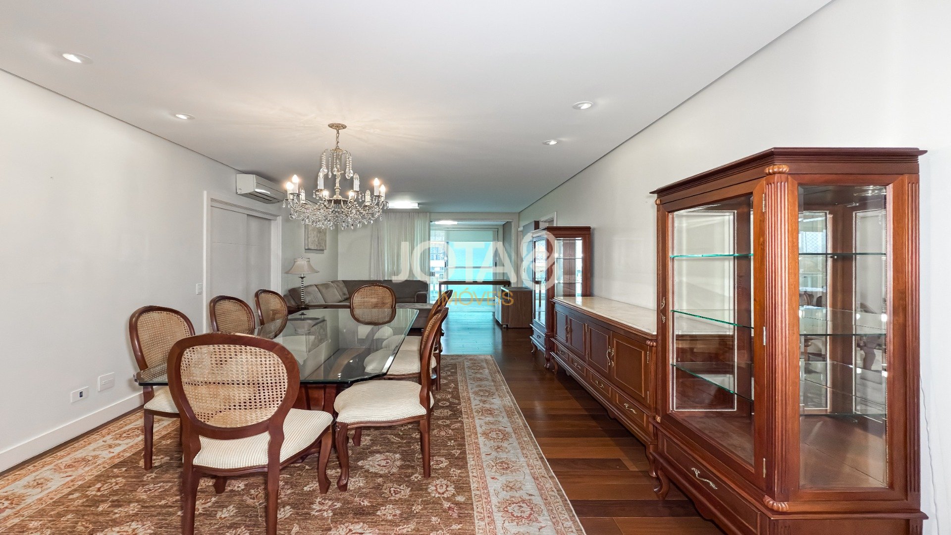 APARTAMENTO FACE NORTE E VISTA DEFINITIVA NO BATEL