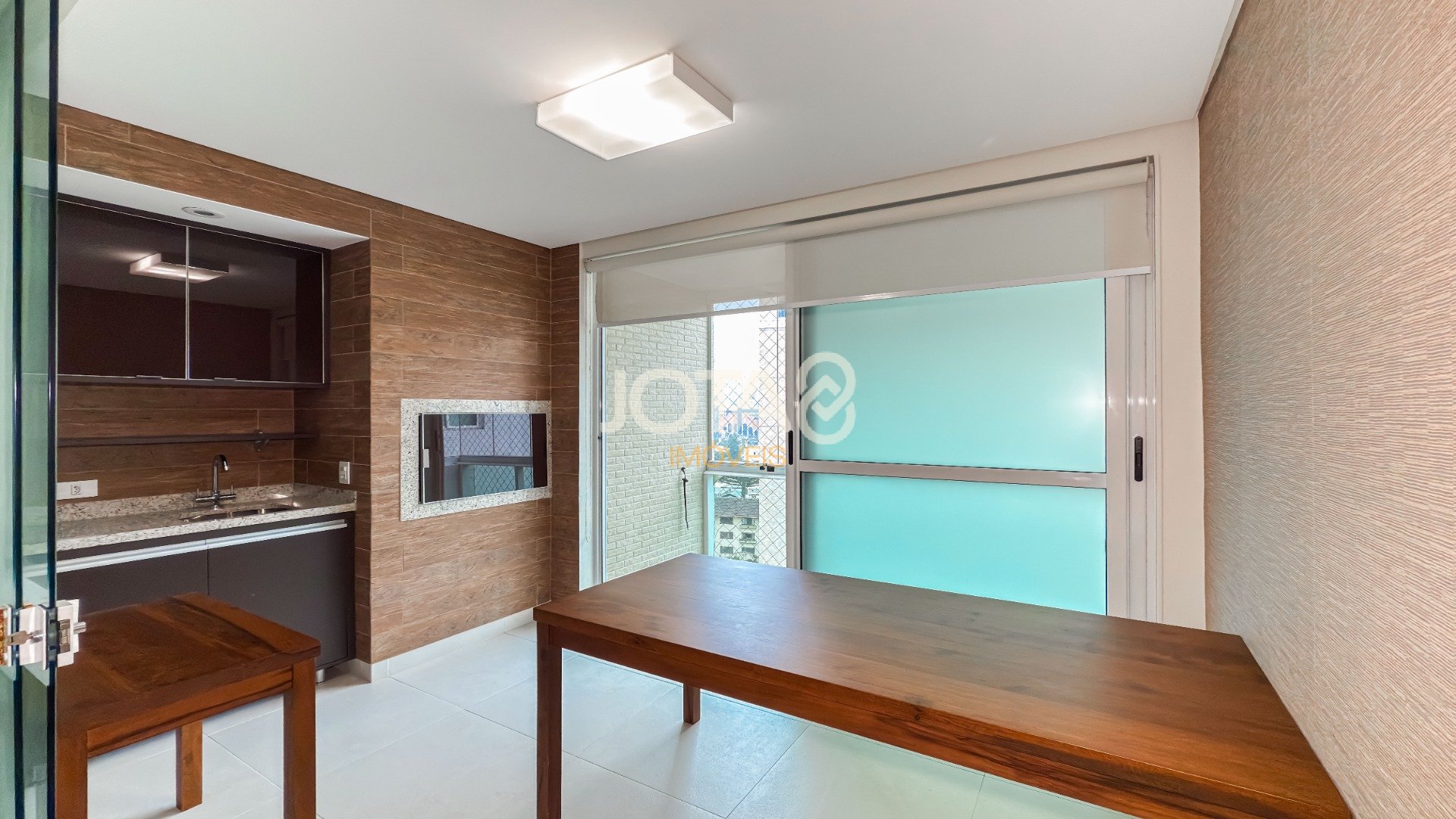 APARTAMENTO FACE NORTE E VISTA DEFINITIVA NO BATEL