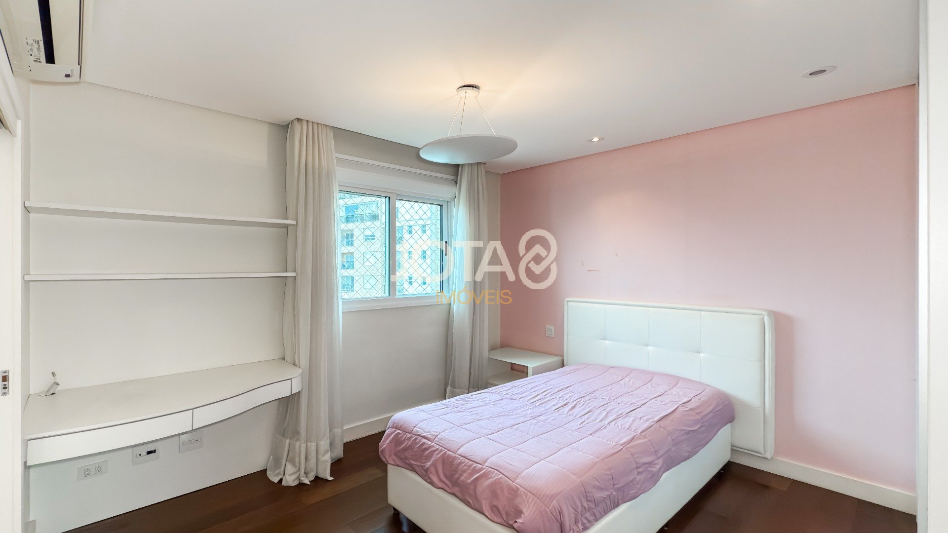 APARTAMENTO FACE NORTE E VISTA DEFINITIVA NO BATEL