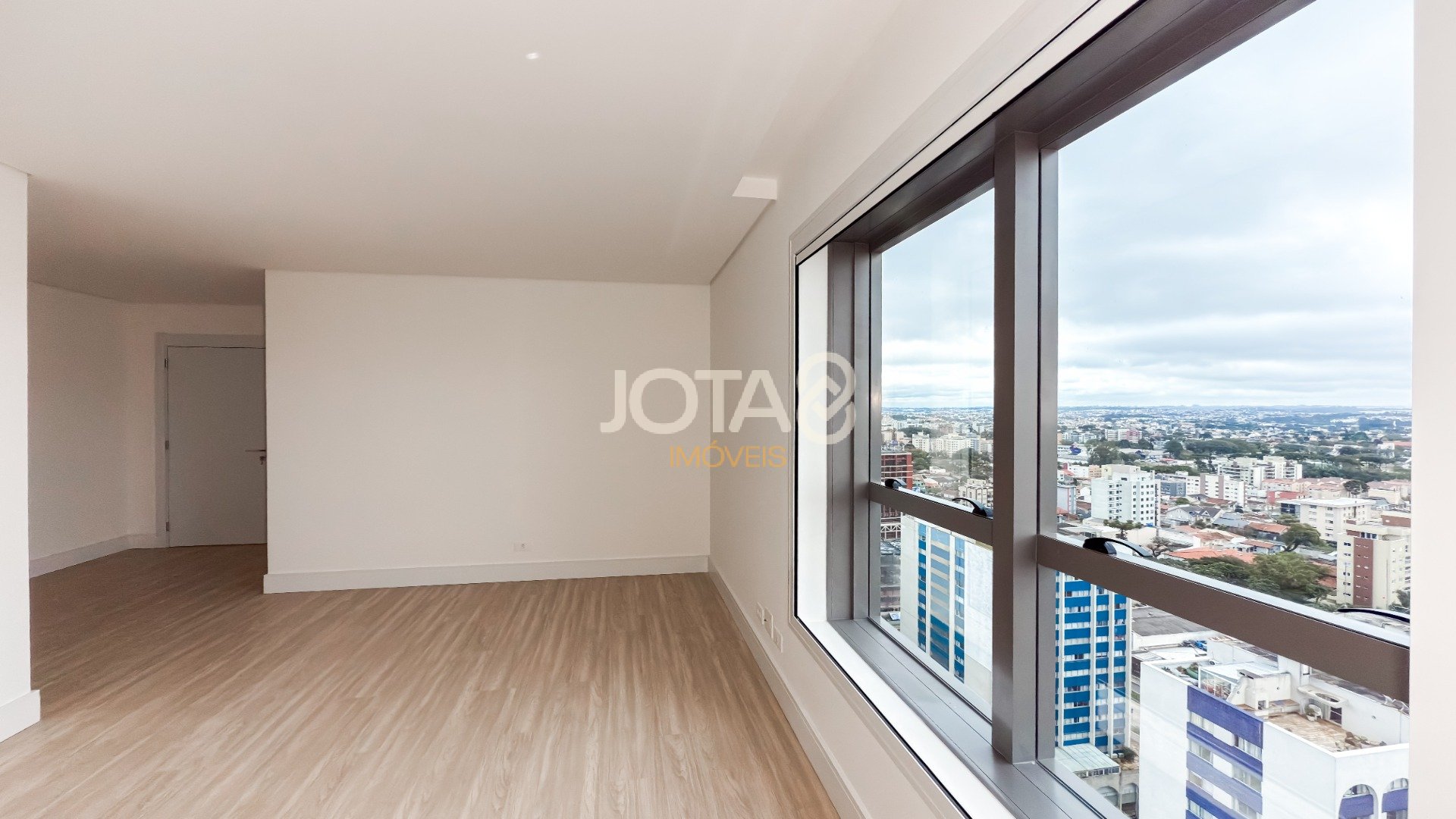 VITRA EM ANDAR ALTO, VISTA DESLUMBRANTE E COM 3 SUÍTES