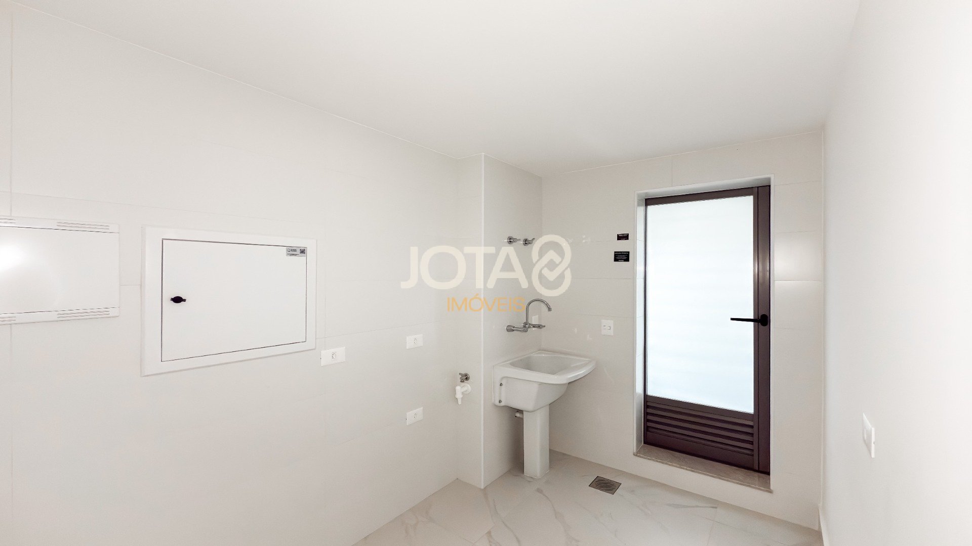 VITRA EM ANDAR ALTO, VISTA DESLUMBRANTE E COM 3 SUÍTES