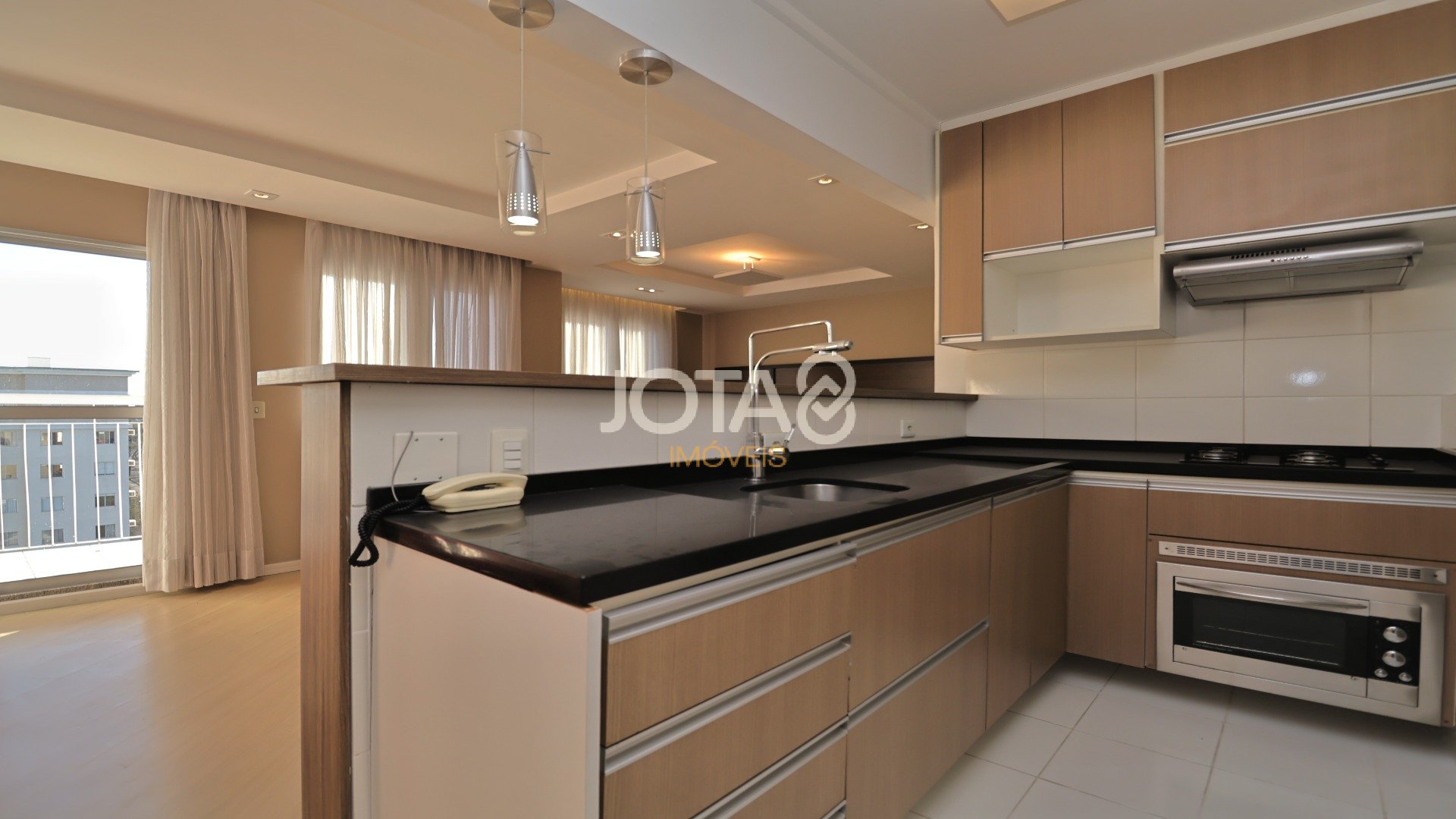 LINDO APARTAMENTO EM CONDOMÍNIO CLUBE