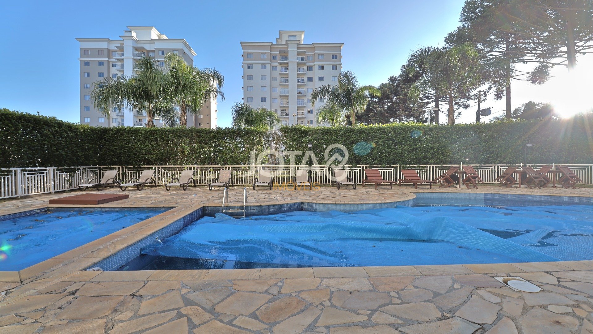LINDO APARTAMENTO EM CONDOMÍNIO CLUBE