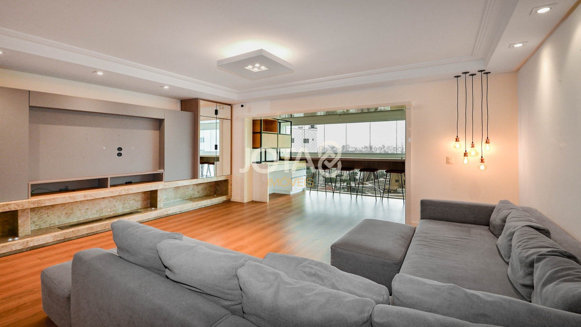 APARTAMENTO FACE NORTE AO LADO DA PRAÇA DO JAPÃO!